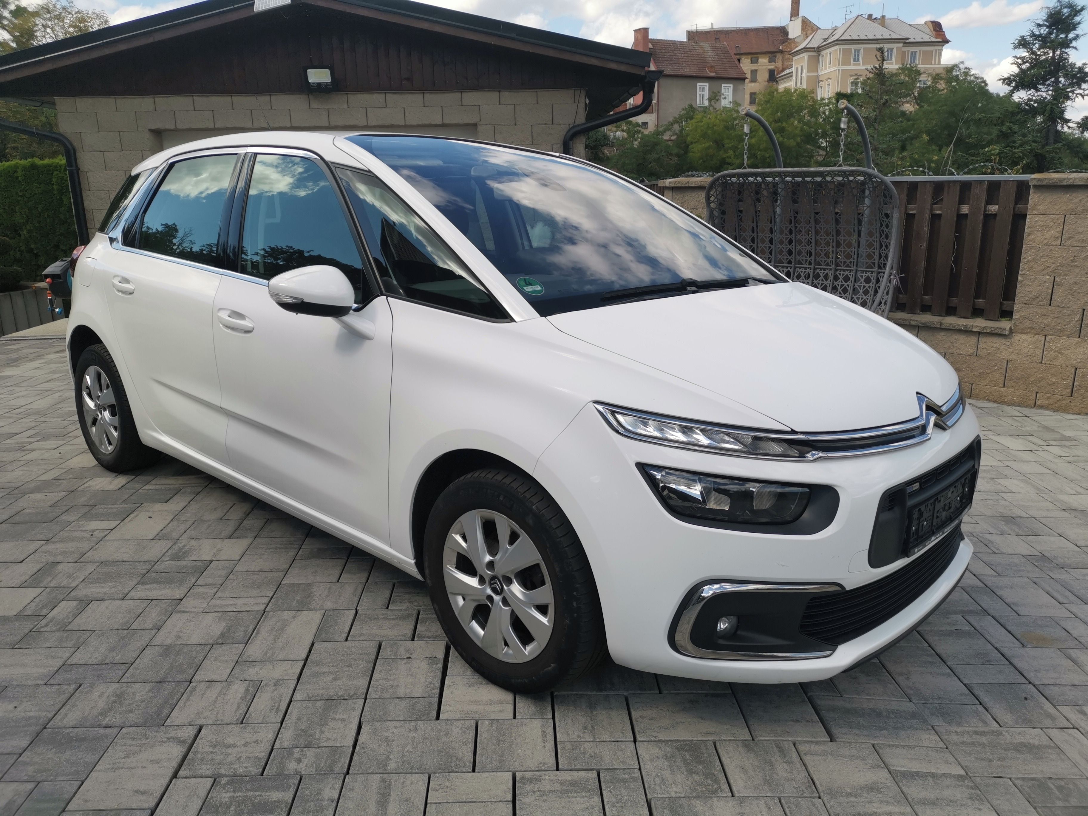 Citroën C4 Picasso, Citroen C4 Picasso 1.2i 96Kw - - fotka 3