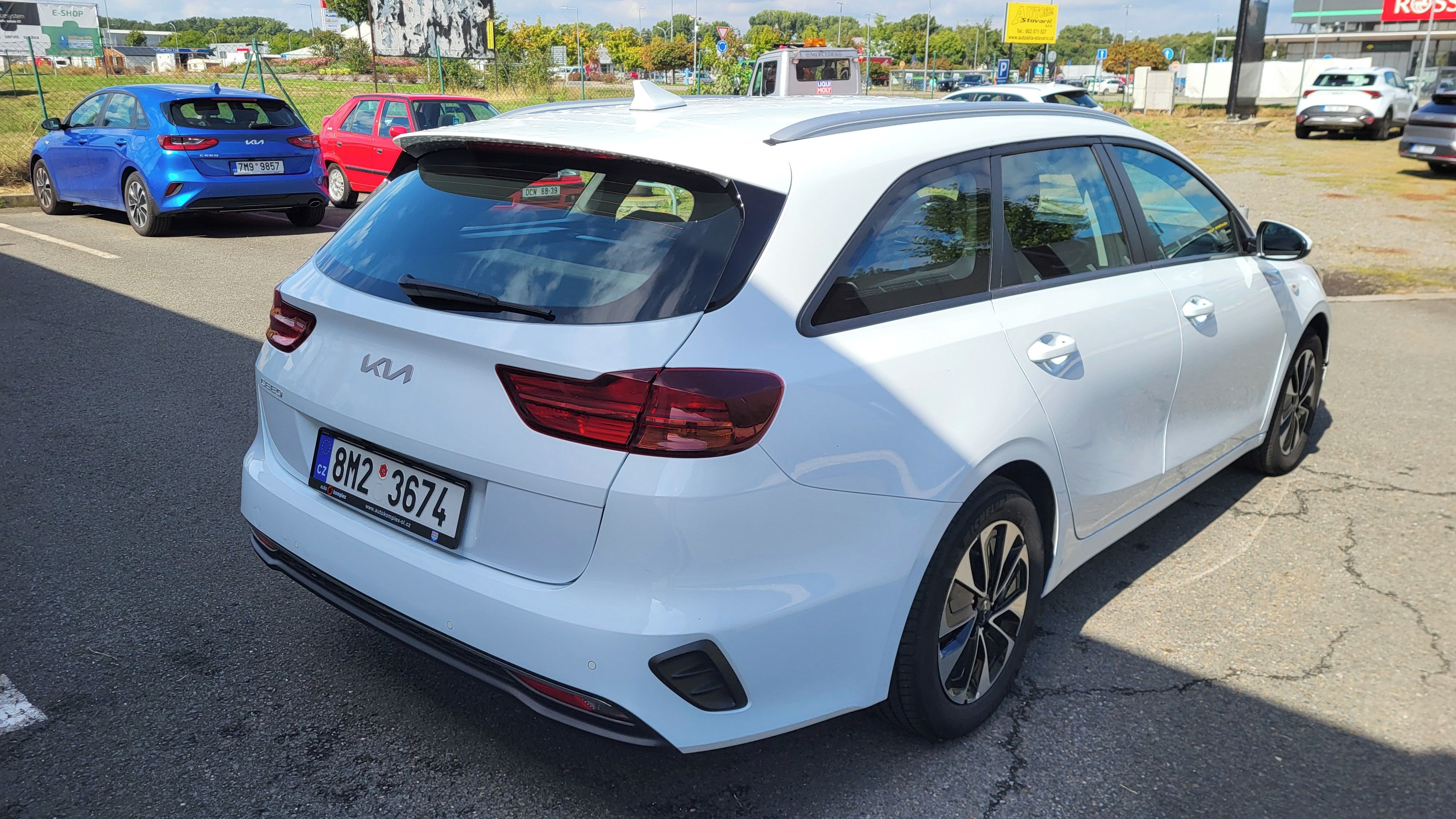 Kia Cee´d, Kia Ceed SW 1,5 T-GDI SPIN - fotka 5