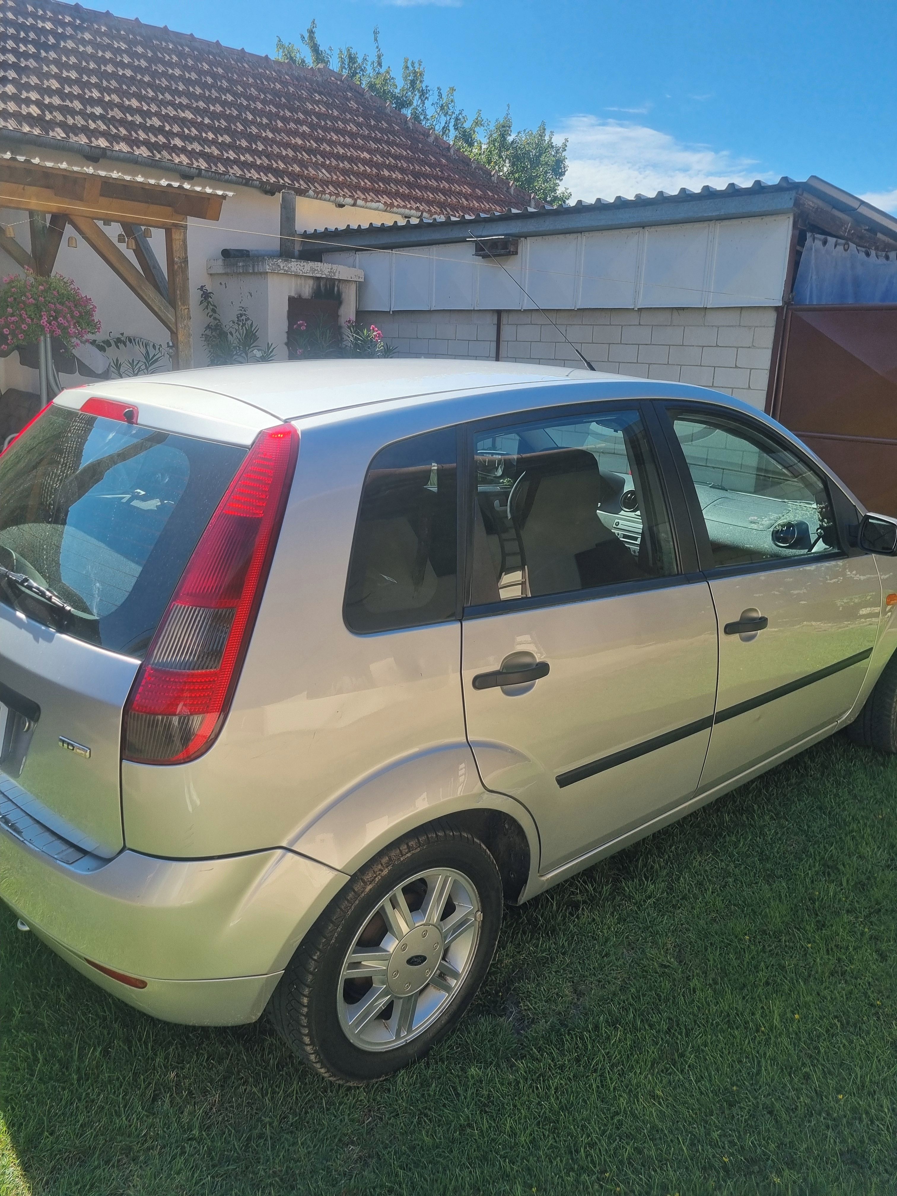Ford Fiesta, FORD FIESTA 1,4 diesel 2005 - fotka 2