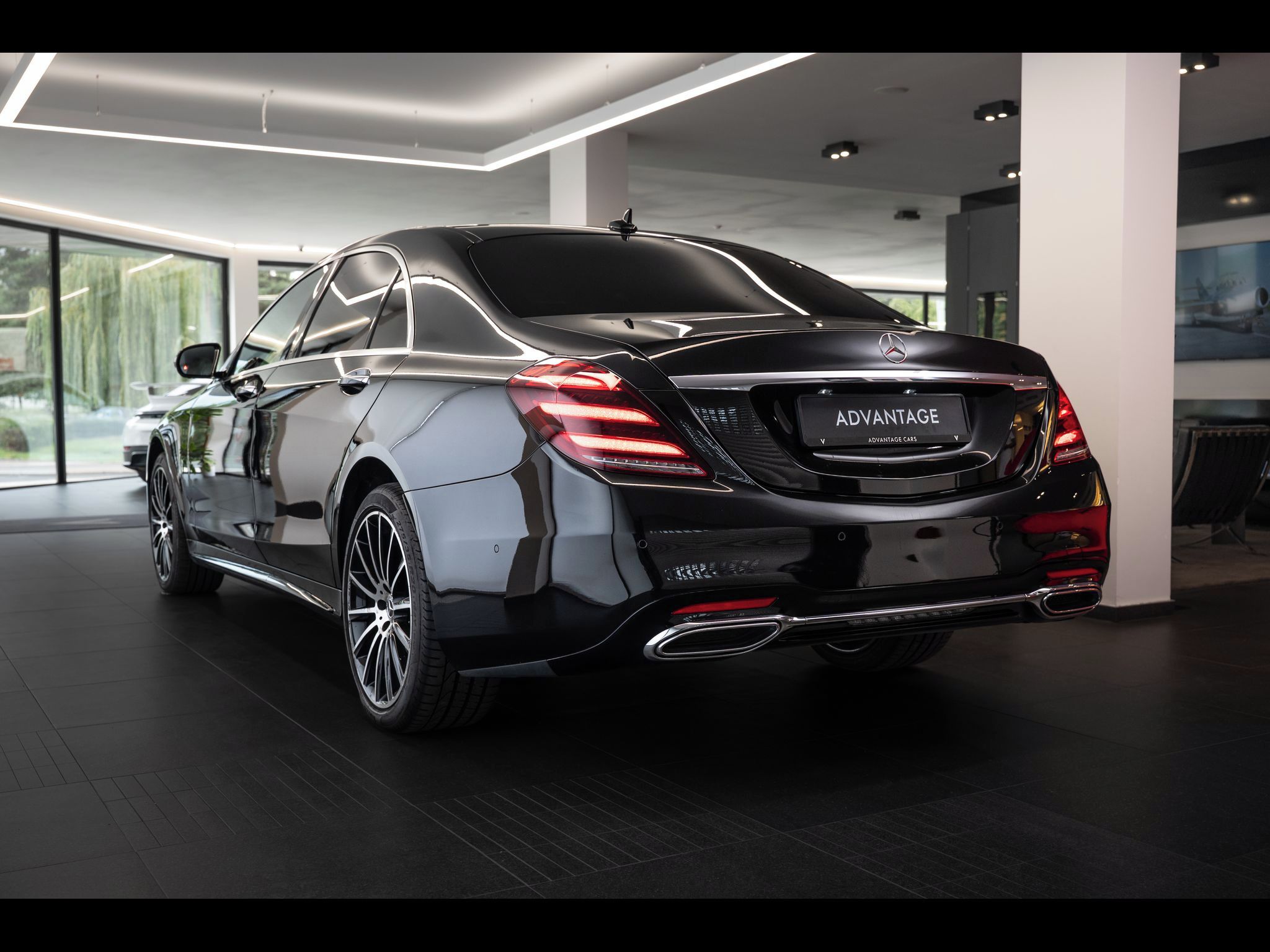 Mercedes-Benz Třídy S, d 4MATIC AMG Line/Burmester/36 - fotka 4