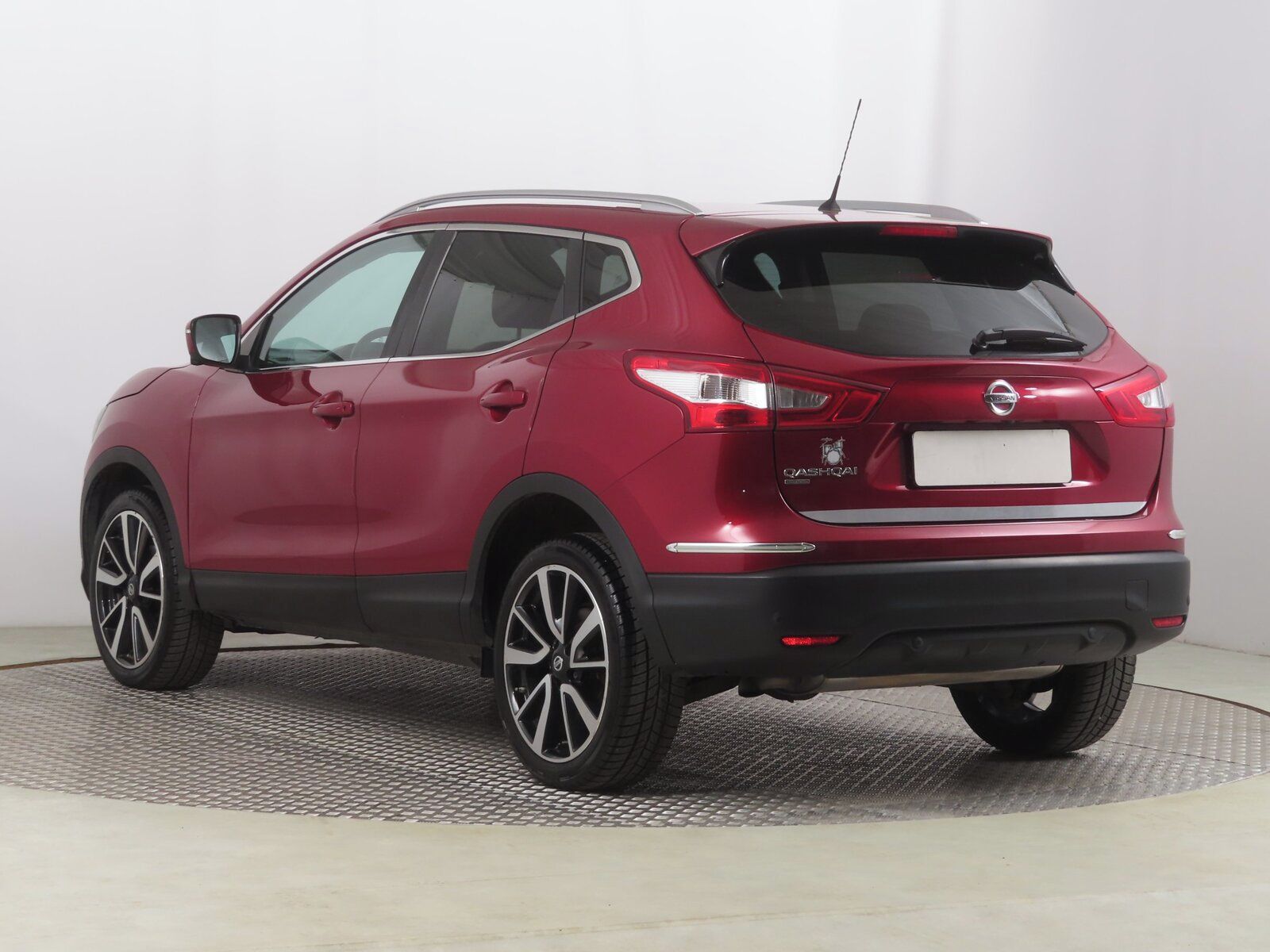 Nissan Qashqai, 1.2 DIG-T, Premier Edition - fotka 4