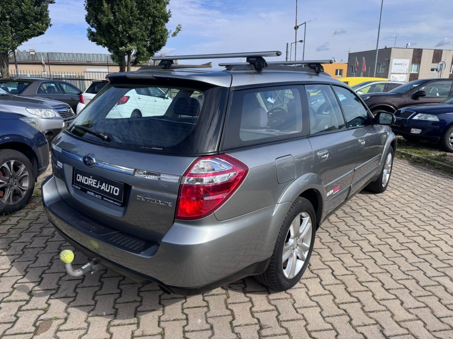 Subaru Outback, AUTOMAT 4X4 2,5i 121 KW TAŽNÉ - fotka 5