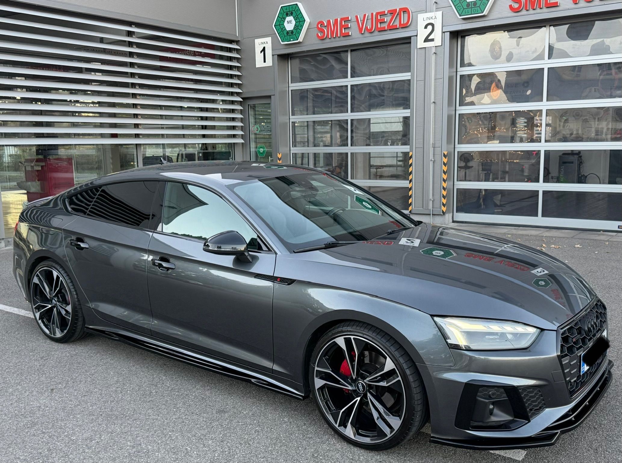 Audi A5, SPORTBACK SLINE 2,0 TDI 150 KW - fotka 2