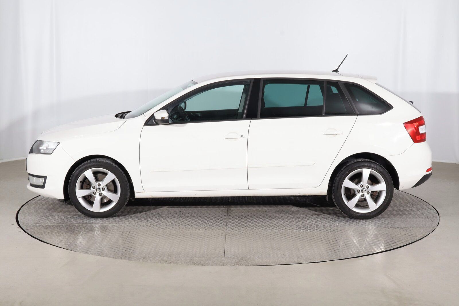 Škoda Rapid, 1.6 TDI, Serv.kniha - fotka 3