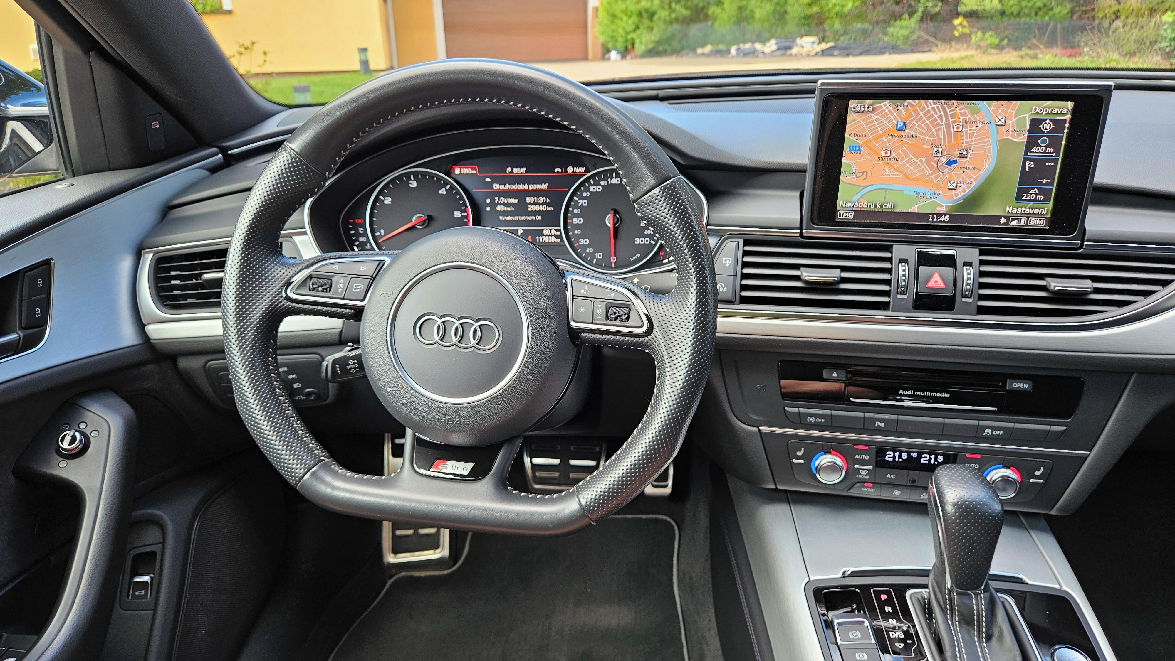 Audi A6 Avant, 3.0 TDI quattro S-line, 200 kW - fotka 4