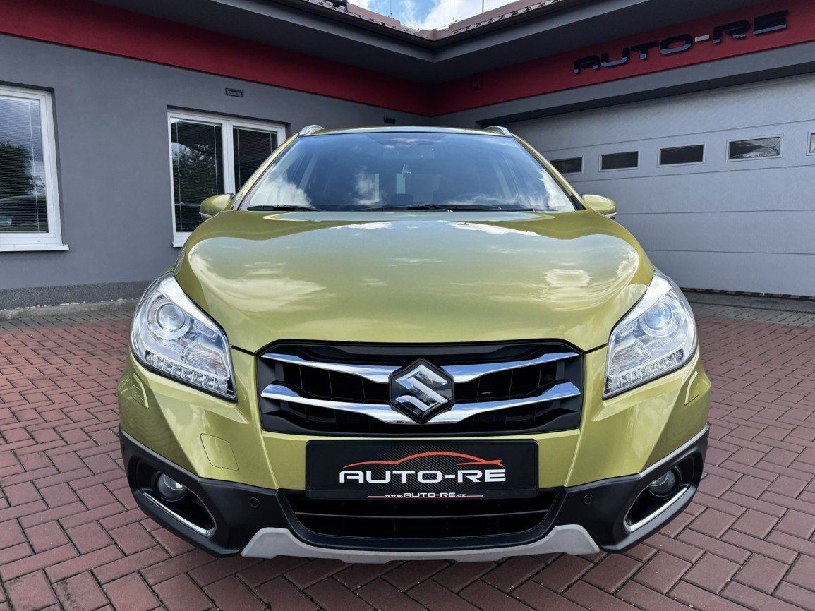 Suzuki SX4 S-Cross, 1.6 VVTi Limited Navi Kamera - fotka 5