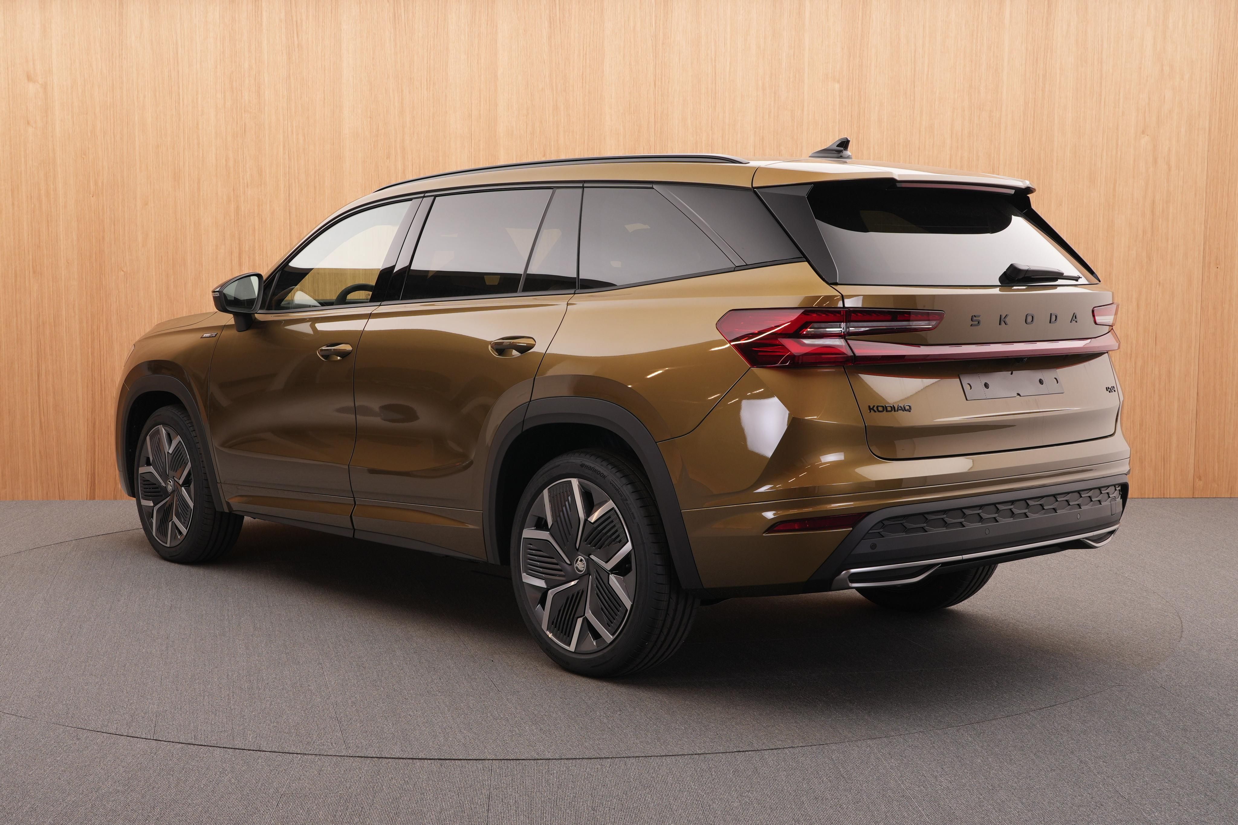 Škoda Kodiaq, Sportine 2.0 TDI 4x4 DSG - fotka 3
