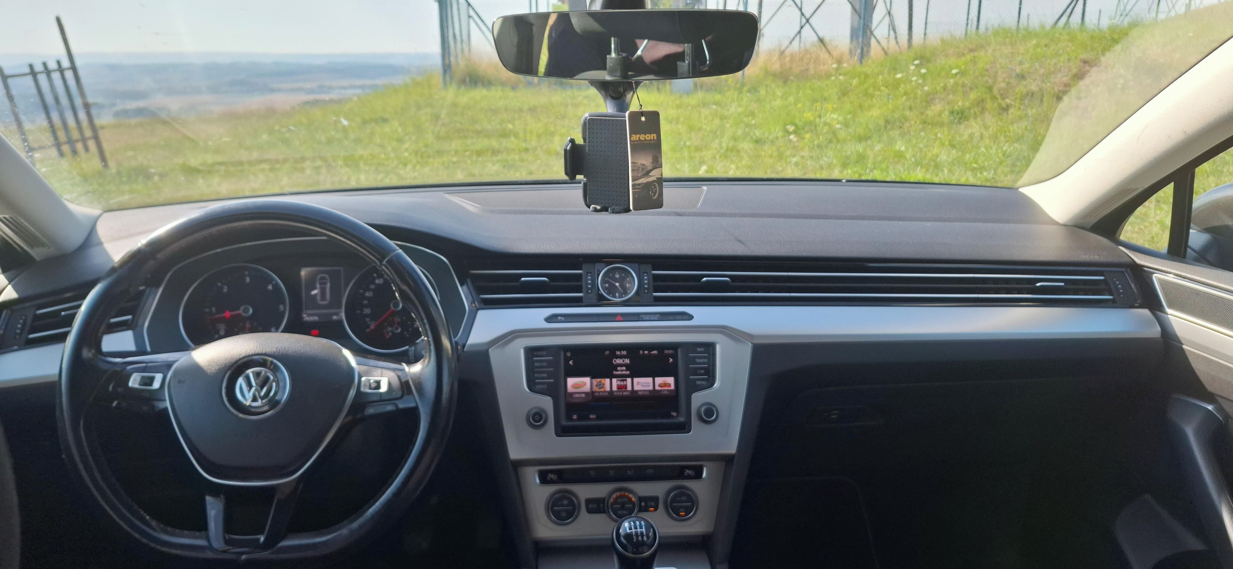 Volkswagen Passat Variant, 1,6tdi - původ ČR - fotka 6