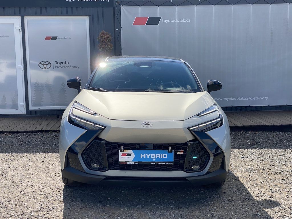 Toyota C-HR, 2.0HEV, ČR, GR Sport, 4x4 - fotka 3
