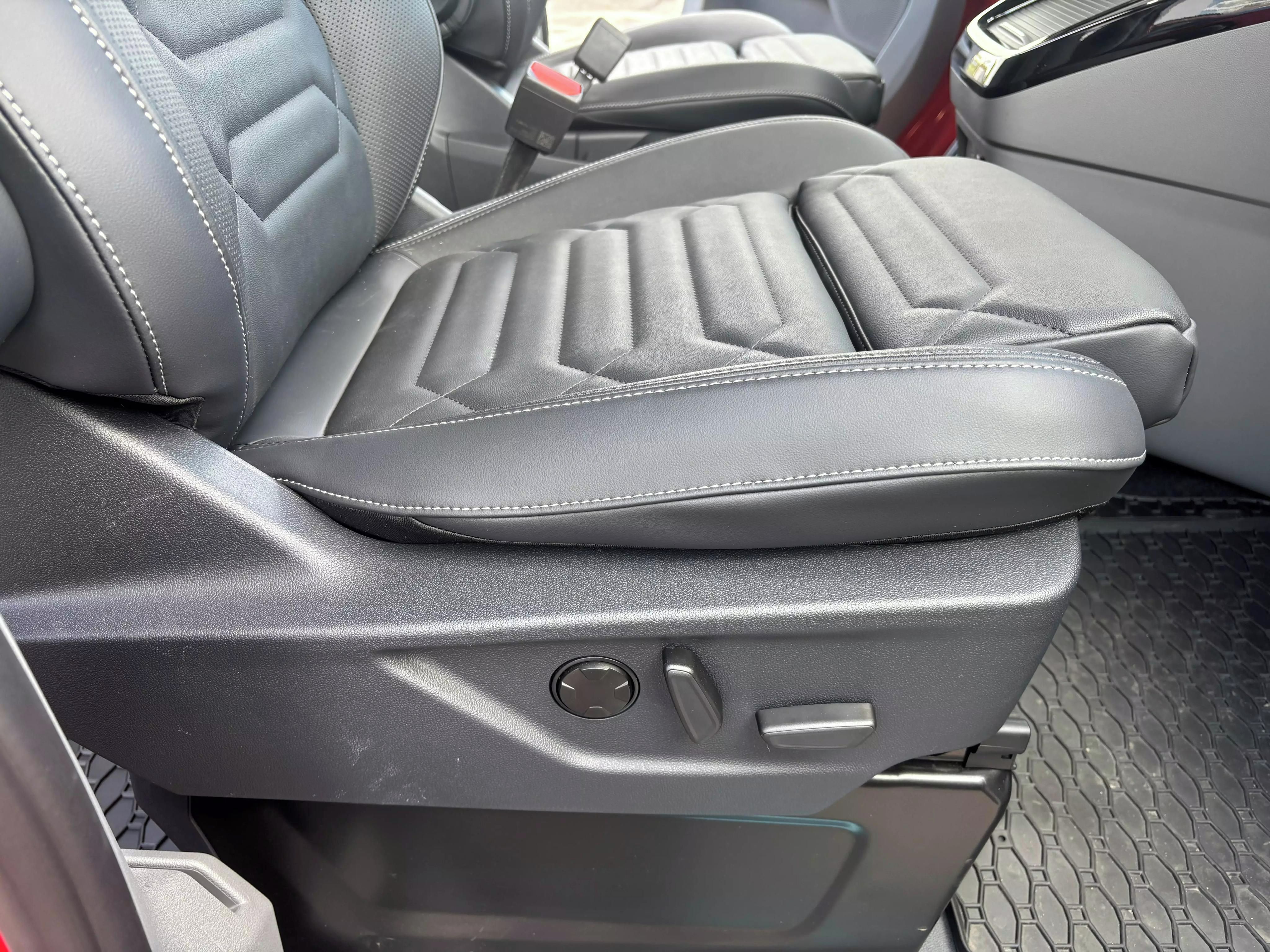 Ford Tourneo Custom, Titanium X L1 2.5 PHEV - fotka 6