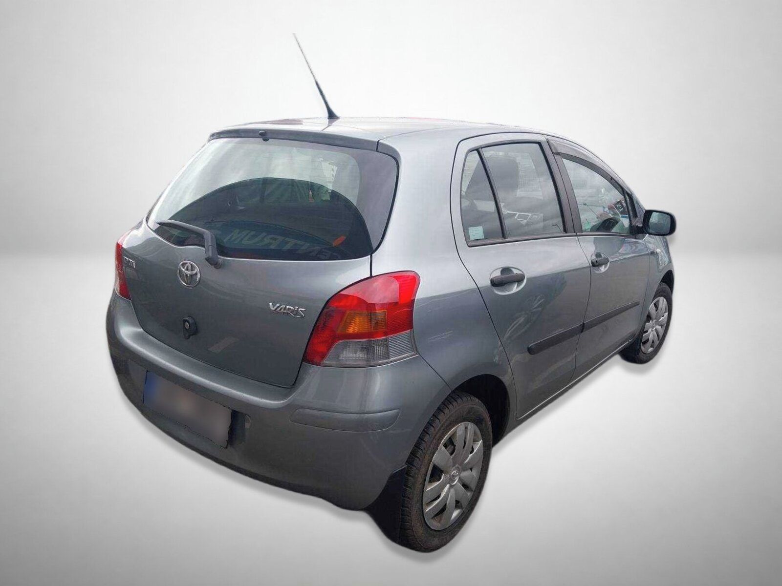 Toyota Yaris, 1.0 VVT-i, ČR,1.maj - fotka 2