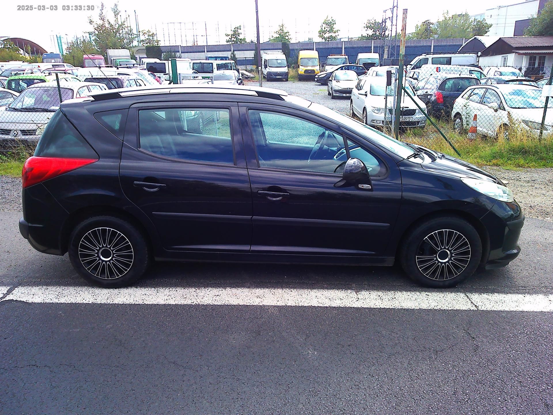 Peugeot 207, 1.4i, 70 kW, klimatizace - fotka 6