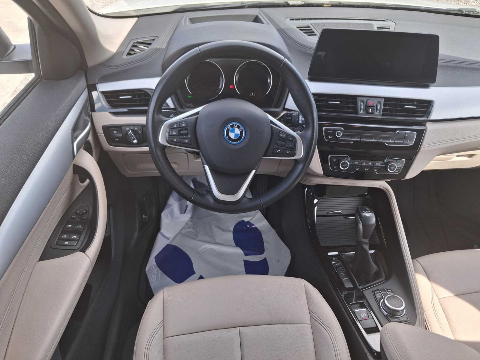 BMW X2, xDrive25e, Záruka, 4X4 - fotka 3