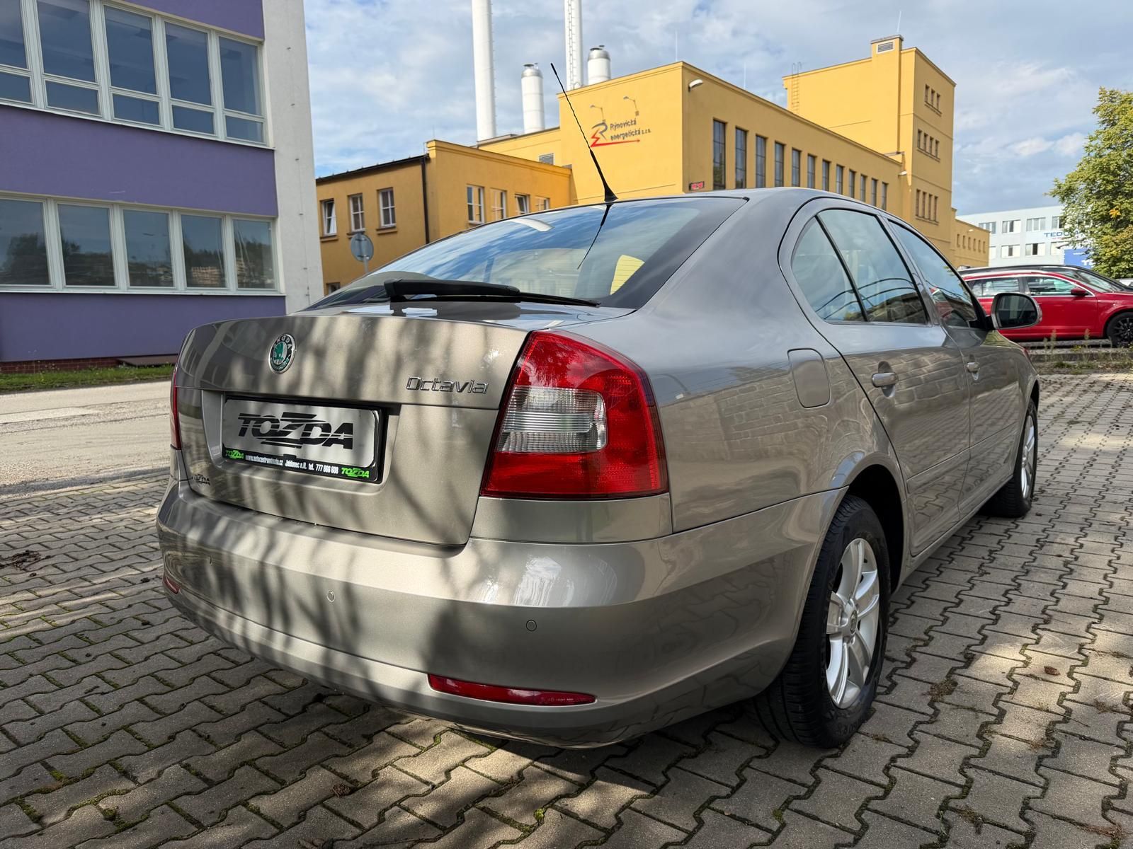 Škoda Octavia, 1,2 TSI Elegance/77 kW/1.maj - fotka 4