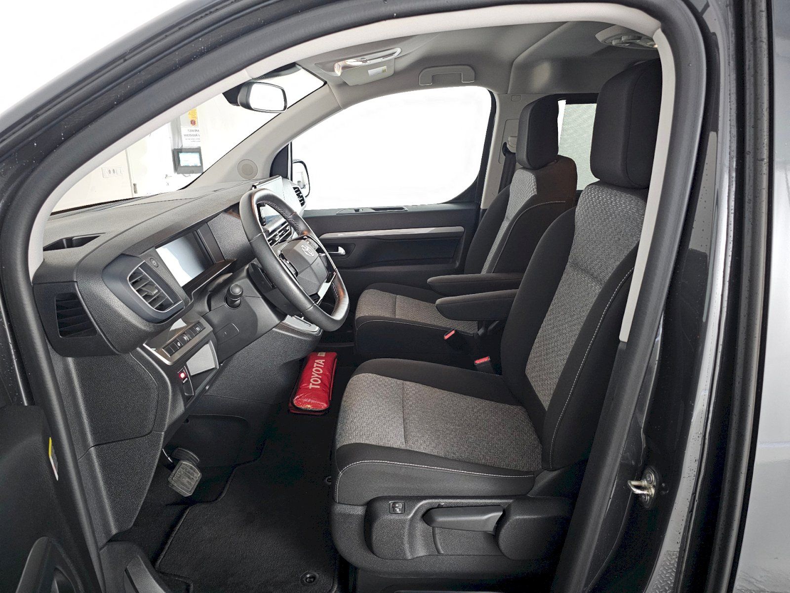 Toyota Proace Verso, L2 2.0D 180k 8AT FAMILY WEBAST - fotka 6