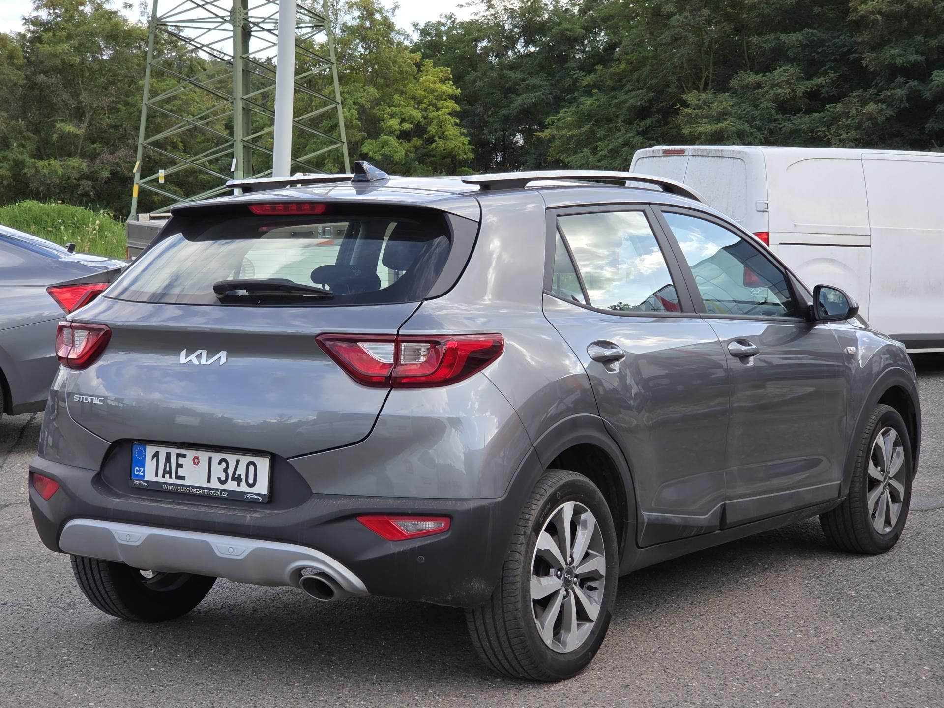 Kia Stonic, 1,2i 1.MAJITEL , SPLÁTKY VŠEM! - fotka 4