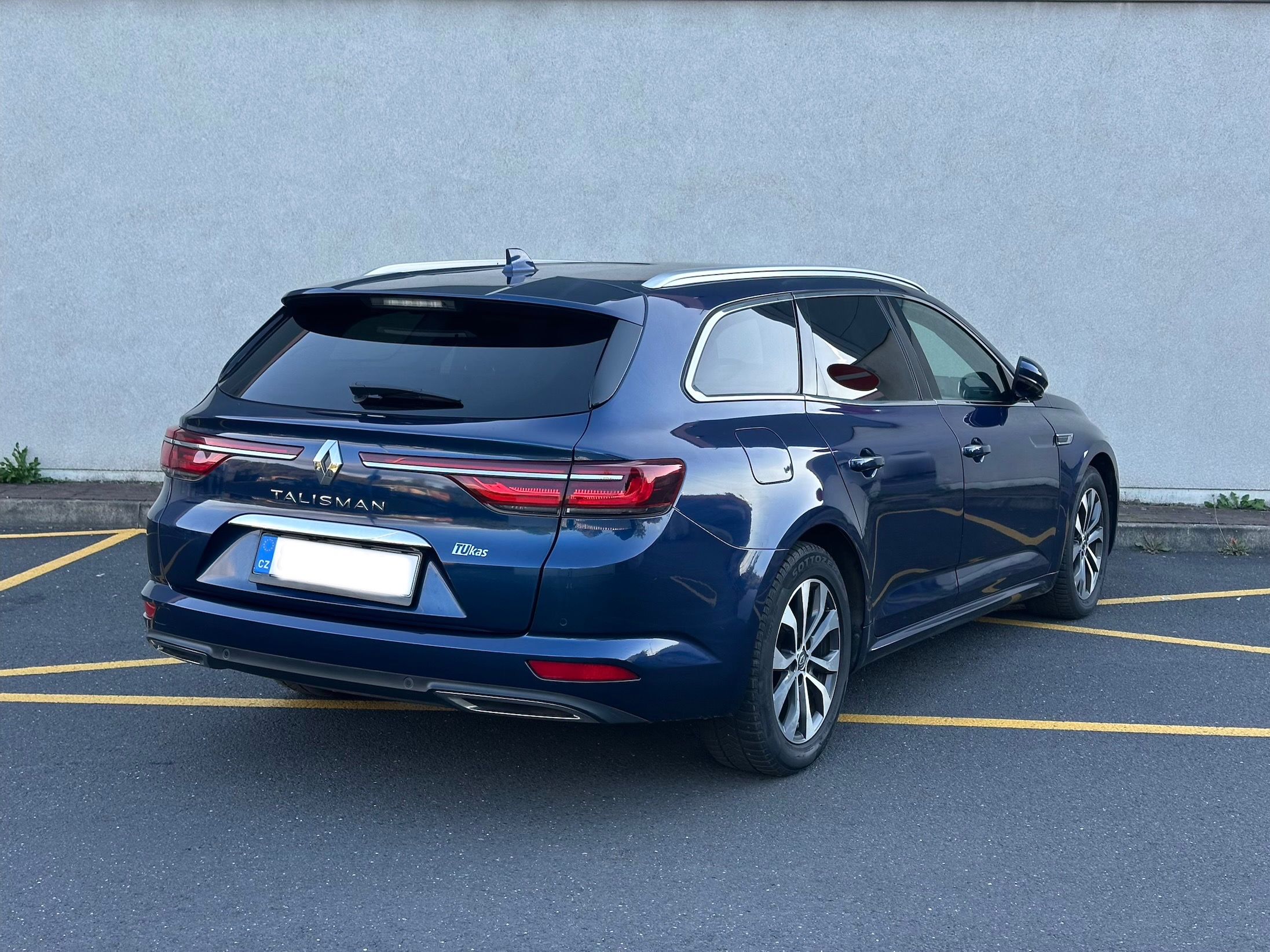 Renault Talisman, 2,0dci,118kw,navi,1.maj,čr,DPH - fotka 6