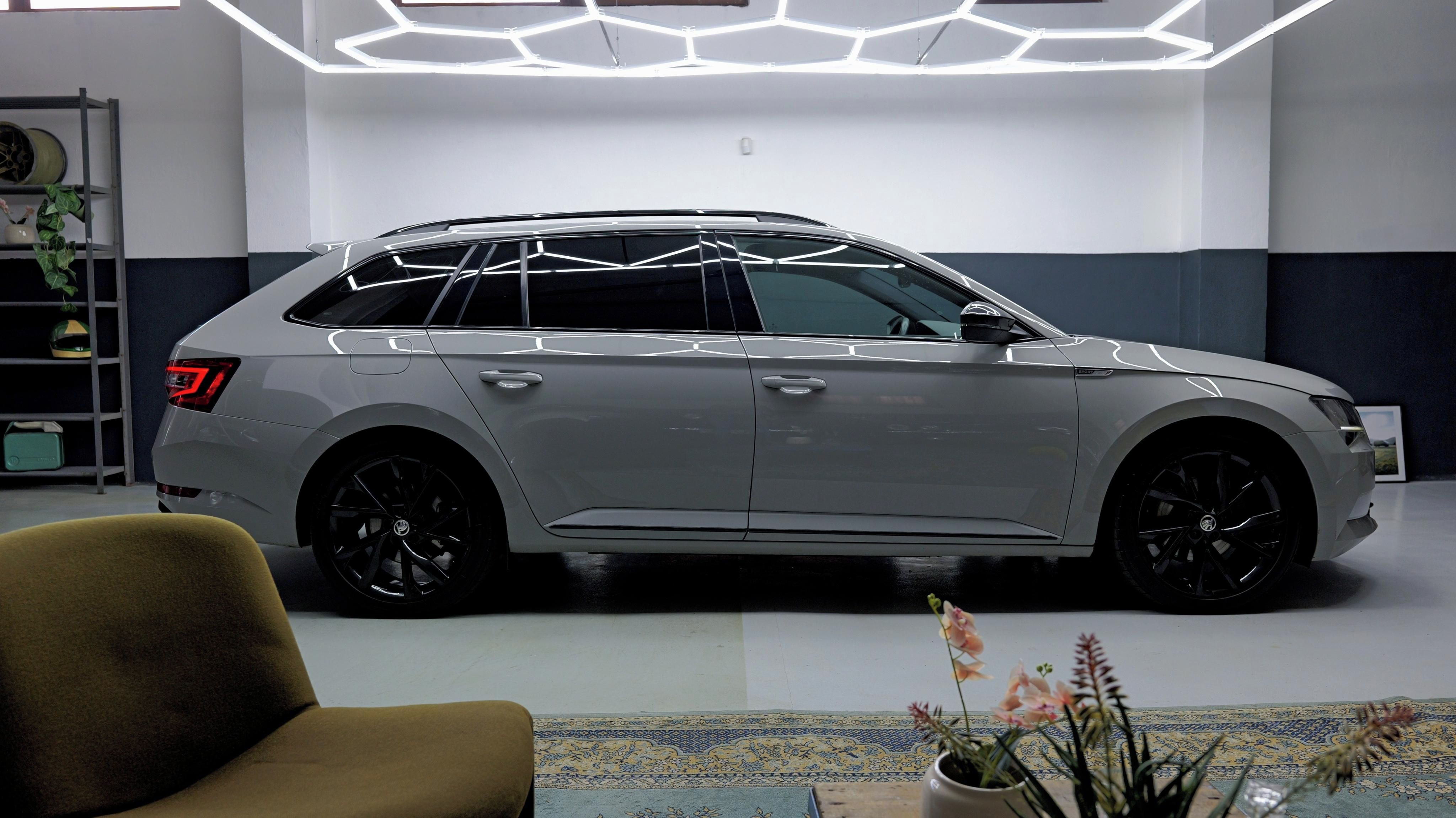 Škoda Superb, Sportline |140 kw 4x4 DSG |DPH - fotka 5