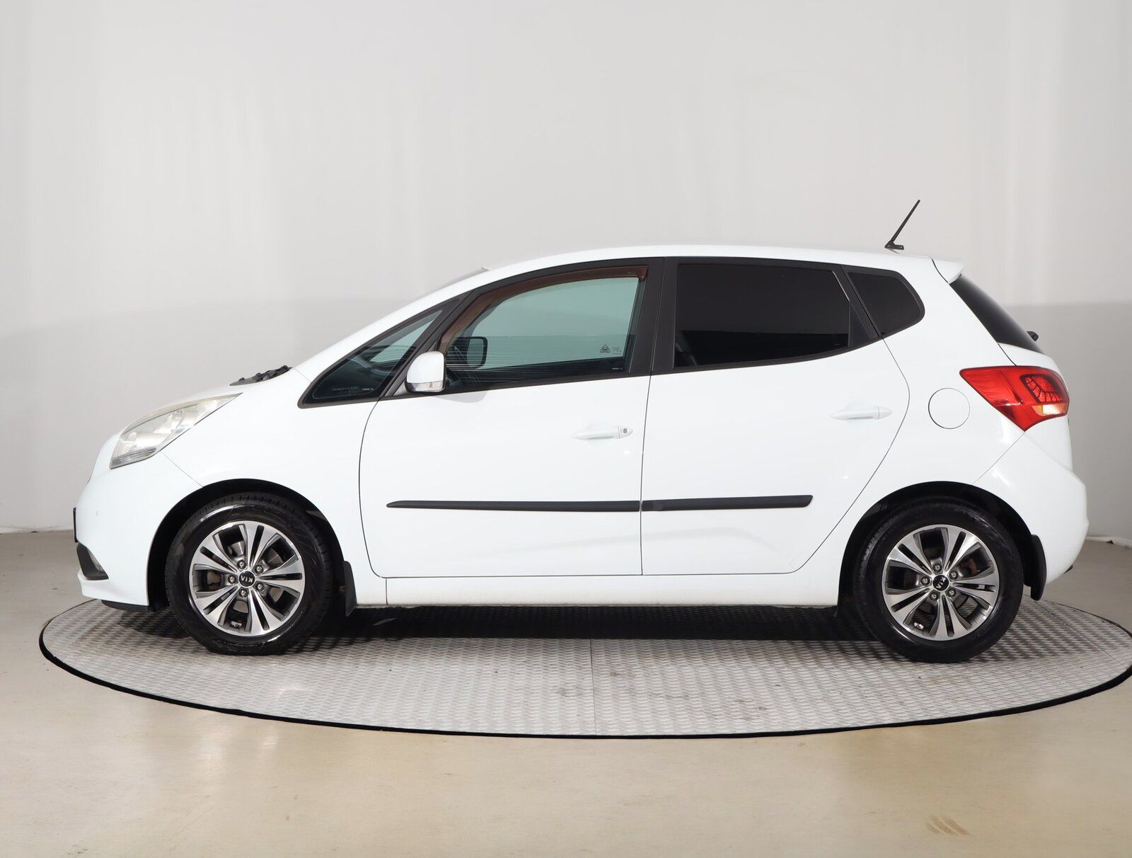 Kia Venga, 1.4 CRDi - fotka 3