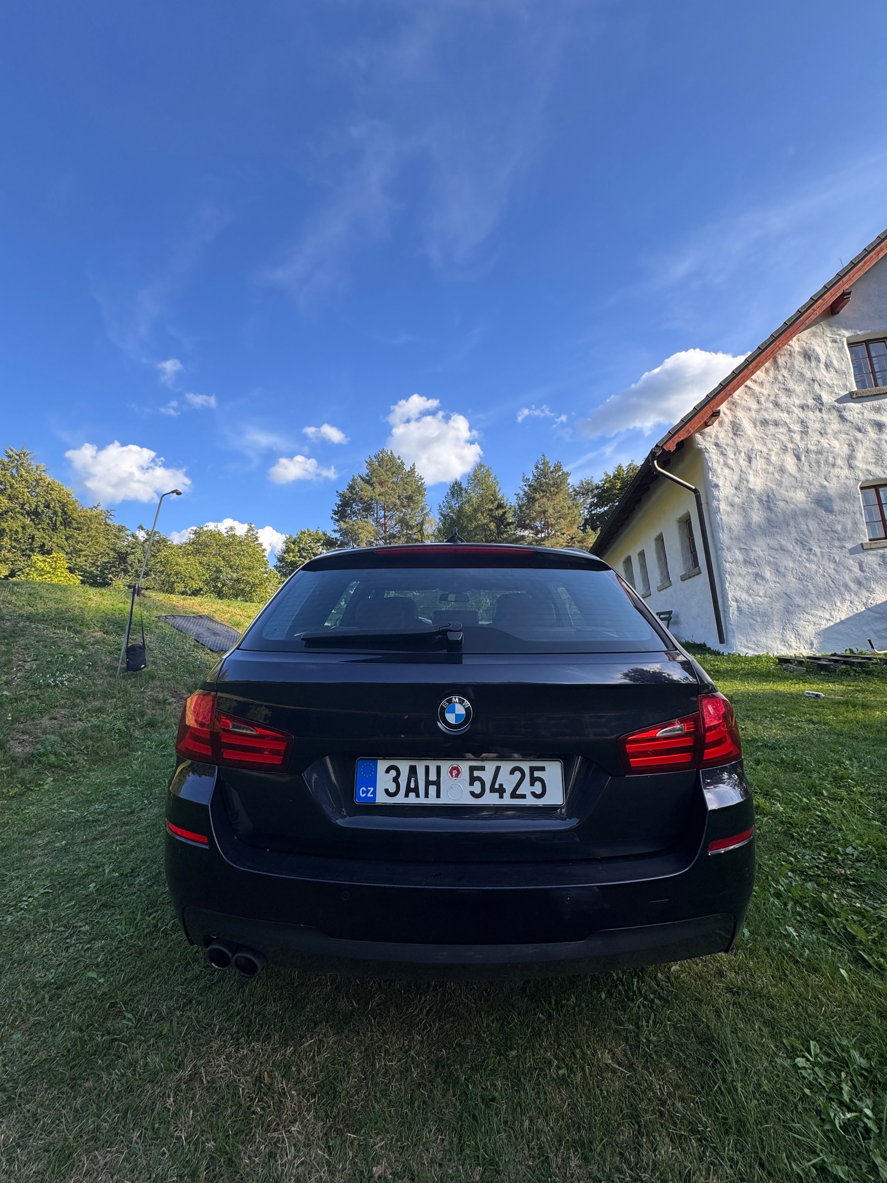 BMW Řada 5, BWM 520d F11 manuál - fotka 3