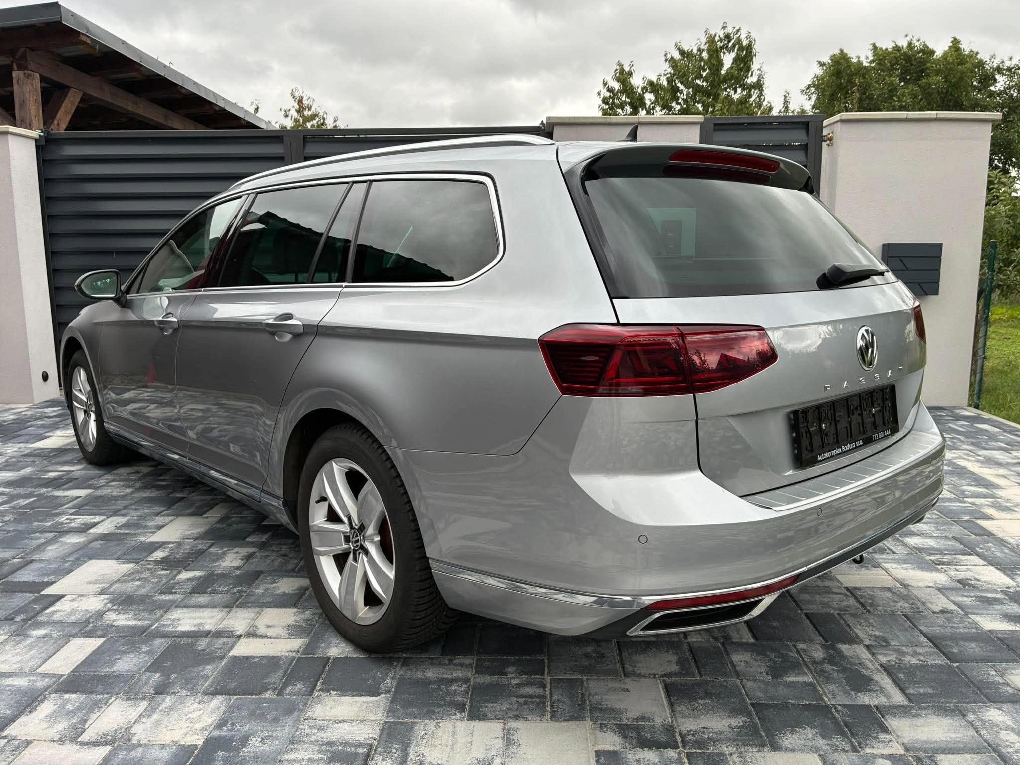 Volkswagen Passat Variant, 2.0 TSI 140kw Highline Webasto - fotka 4