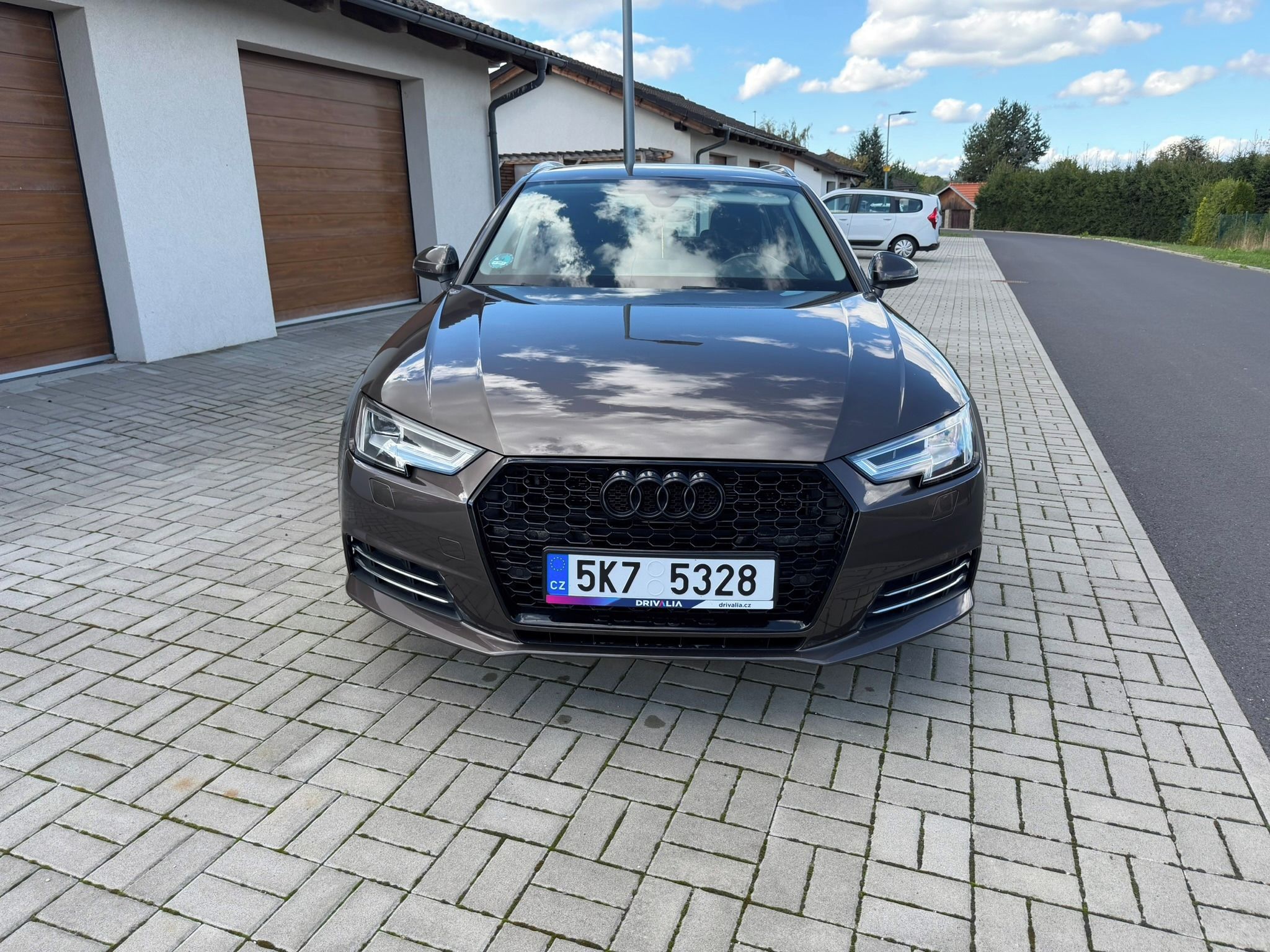 Audi A4 Avant - fotka 2