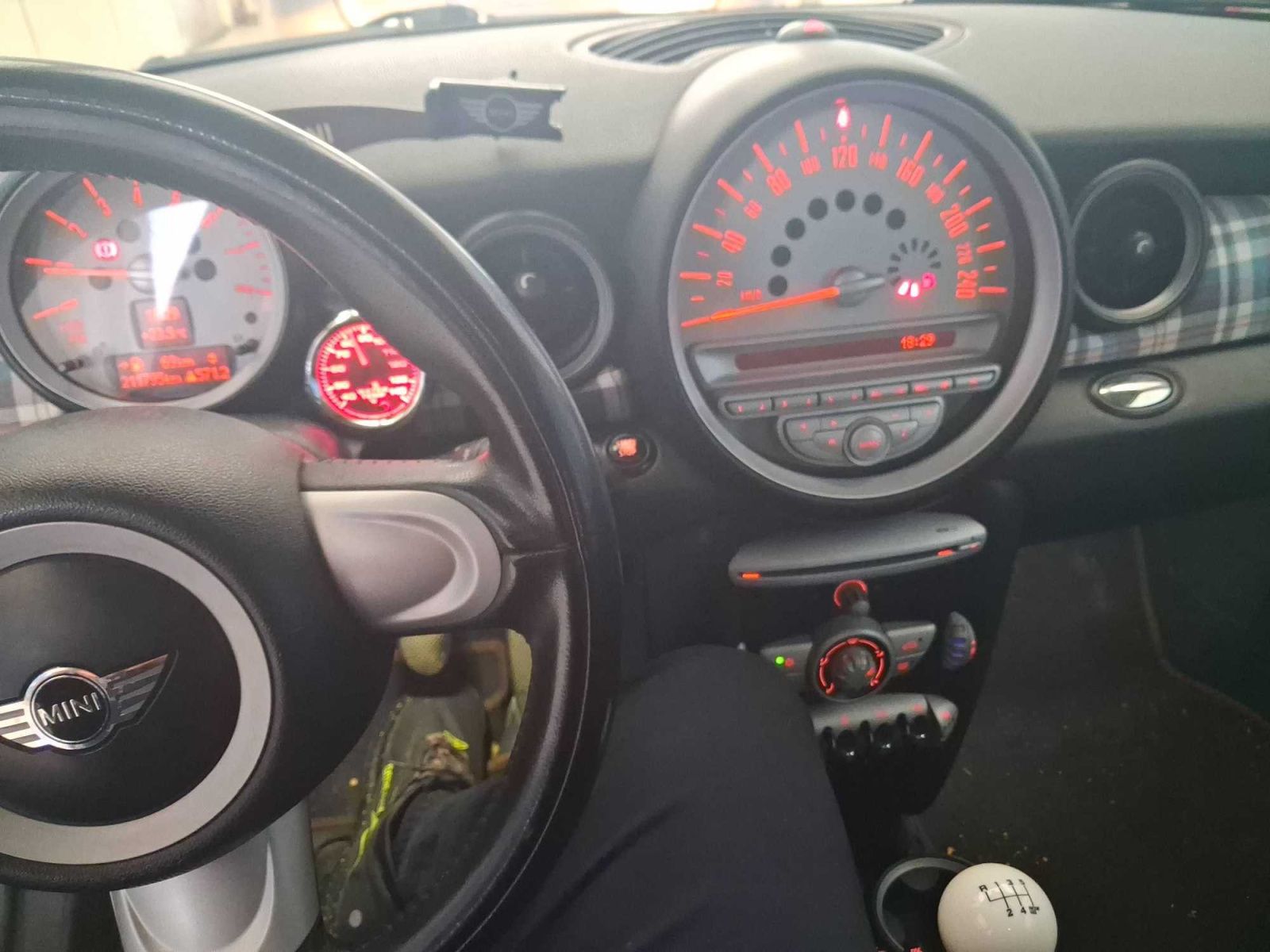 Mini Clubman, Cooper, za dobrou cenu - fotka 3