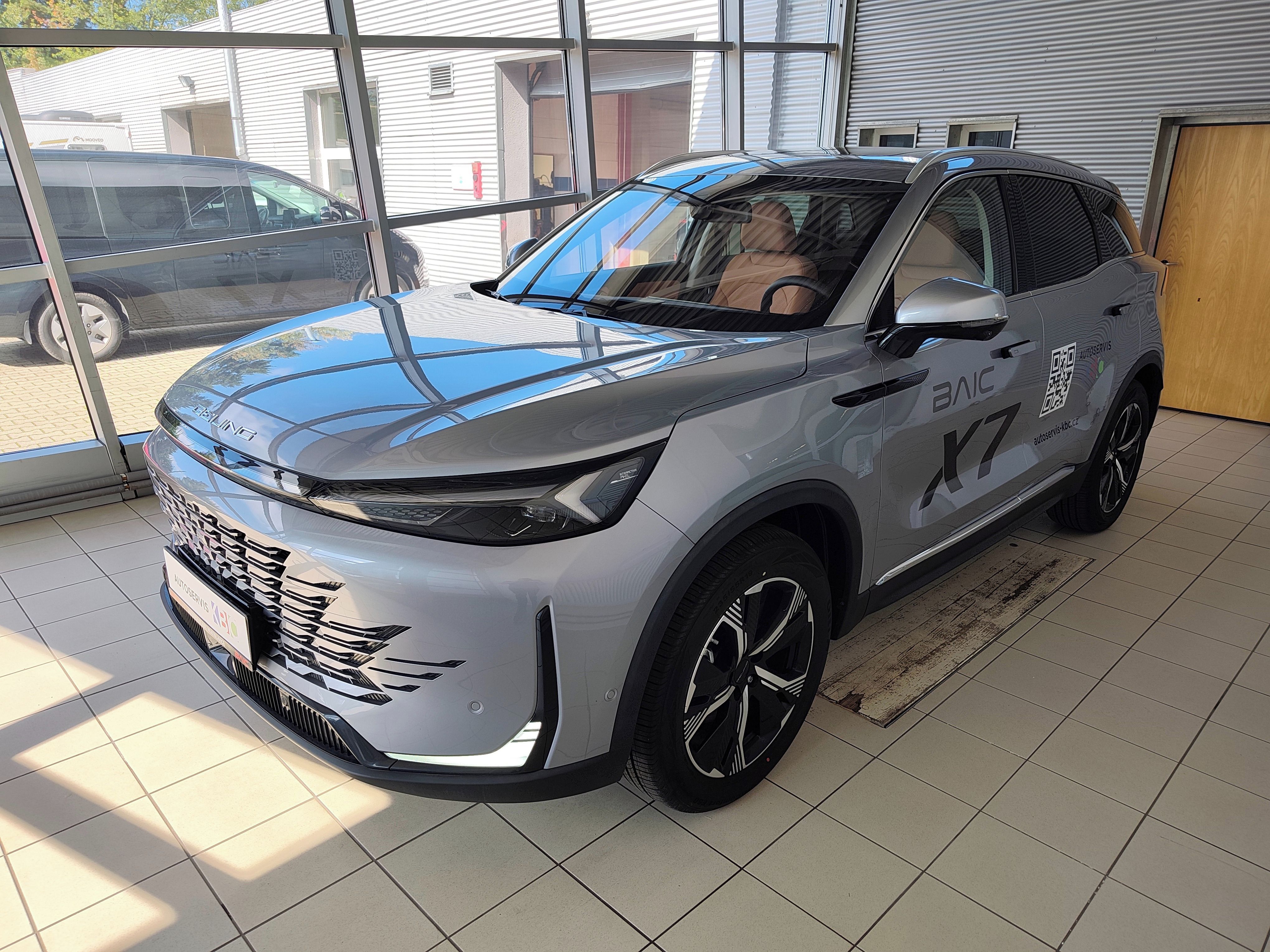 BAIC X7, 1.5T 130kW AT All in