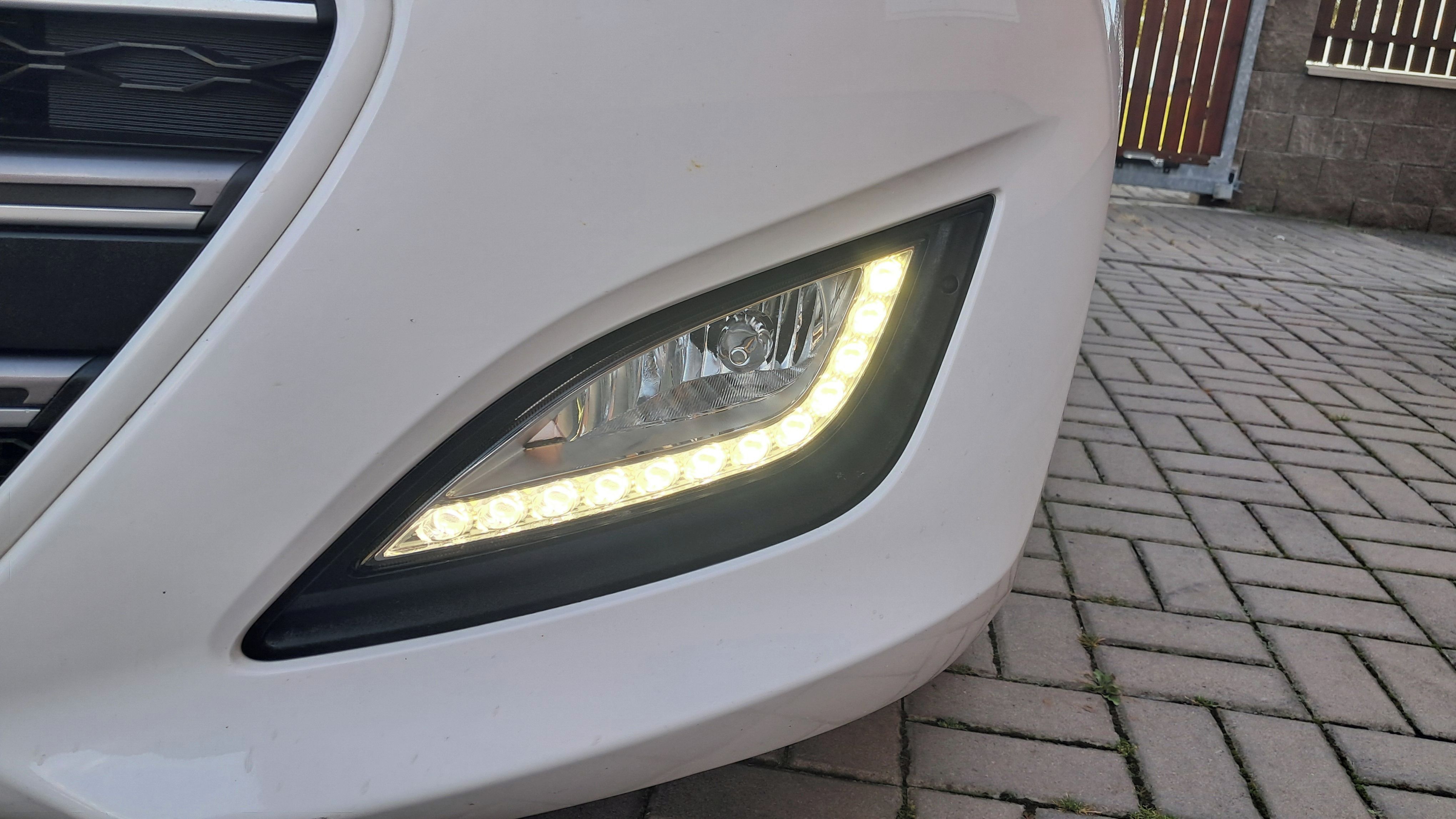 Hyundai i30, 1.6i / 99KW COMFORT 1.MAJ ČR - fotka 5