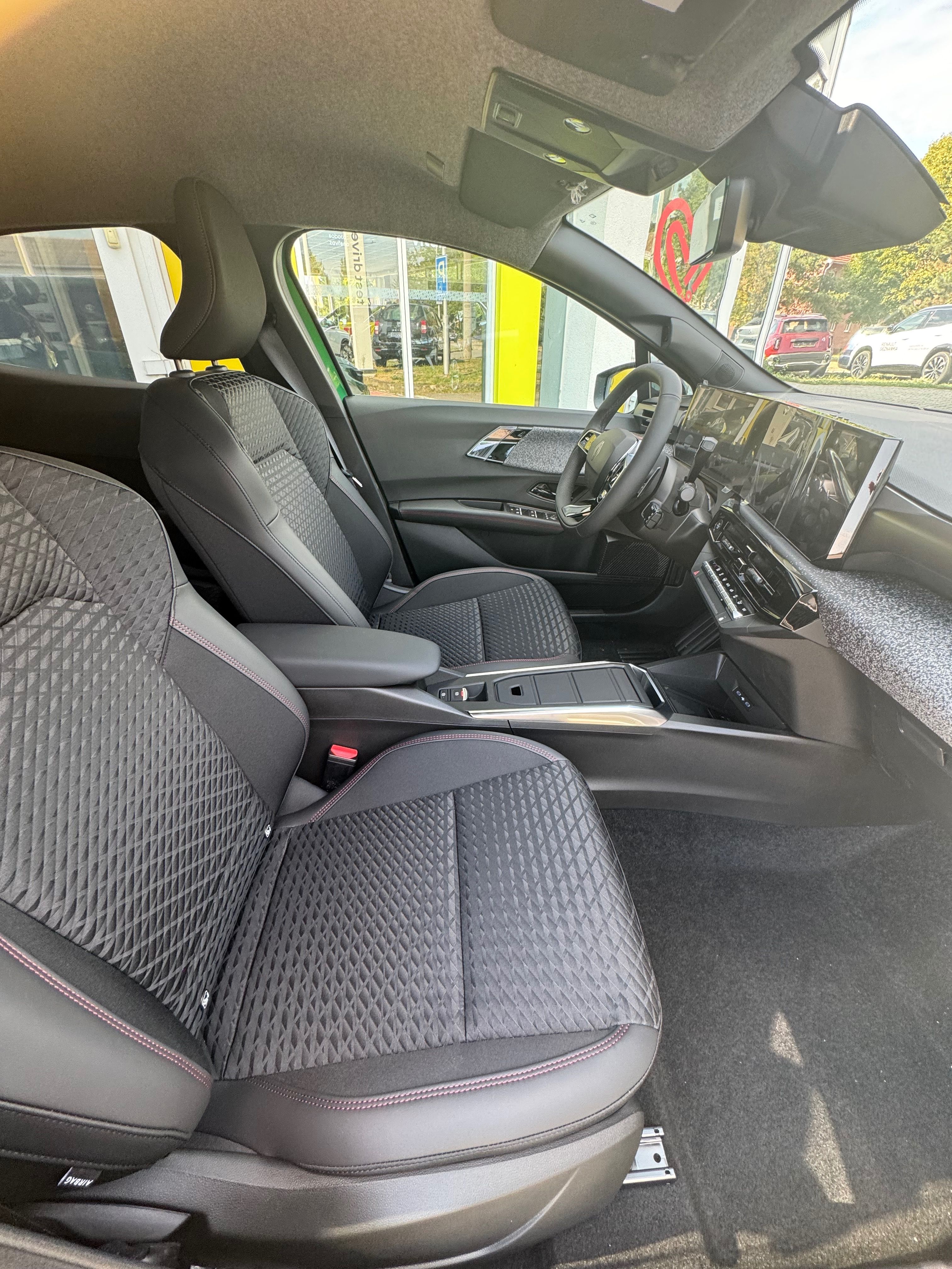 Renault Clio, Techno TcCe 115 EDC - fotka 6
