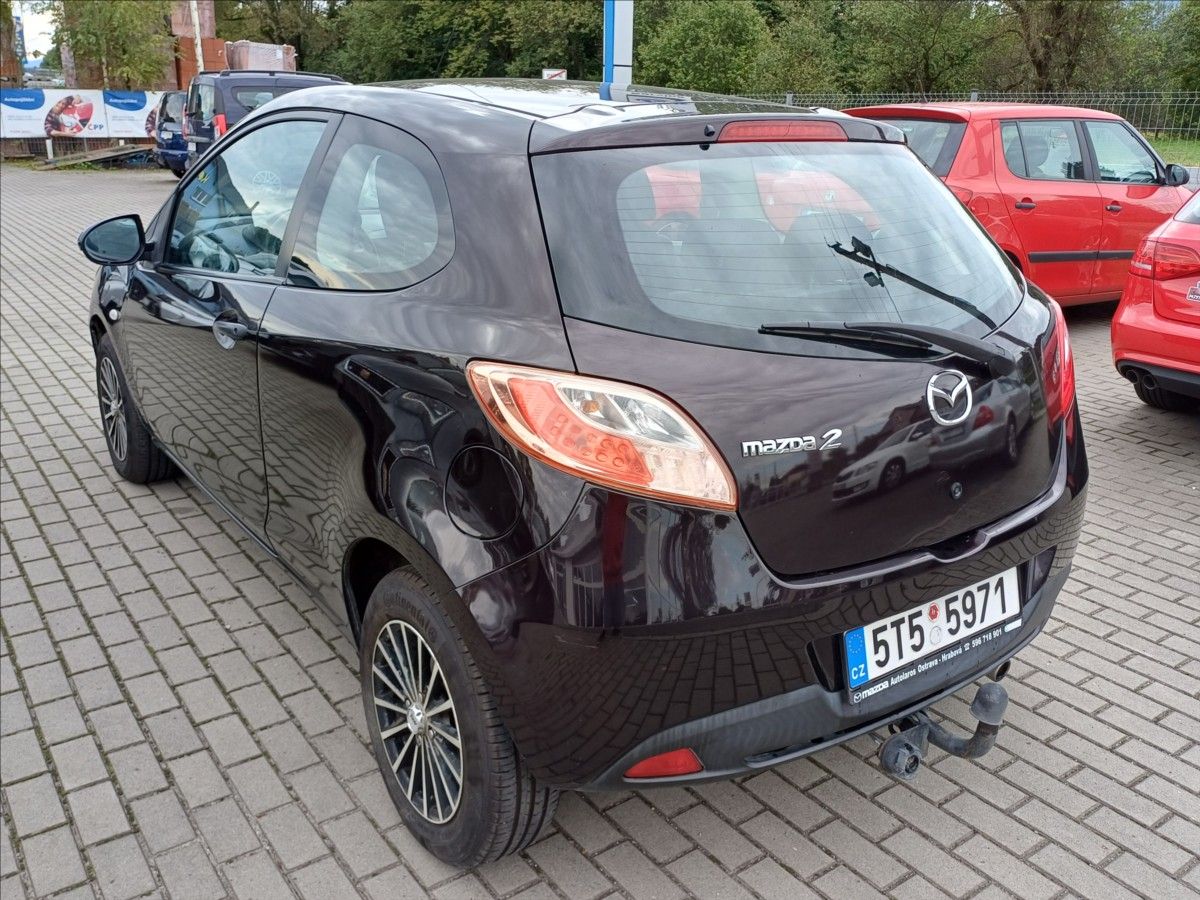 Mazda 2, 1,4 + Zimní kola, 1. majitel - fotka 6