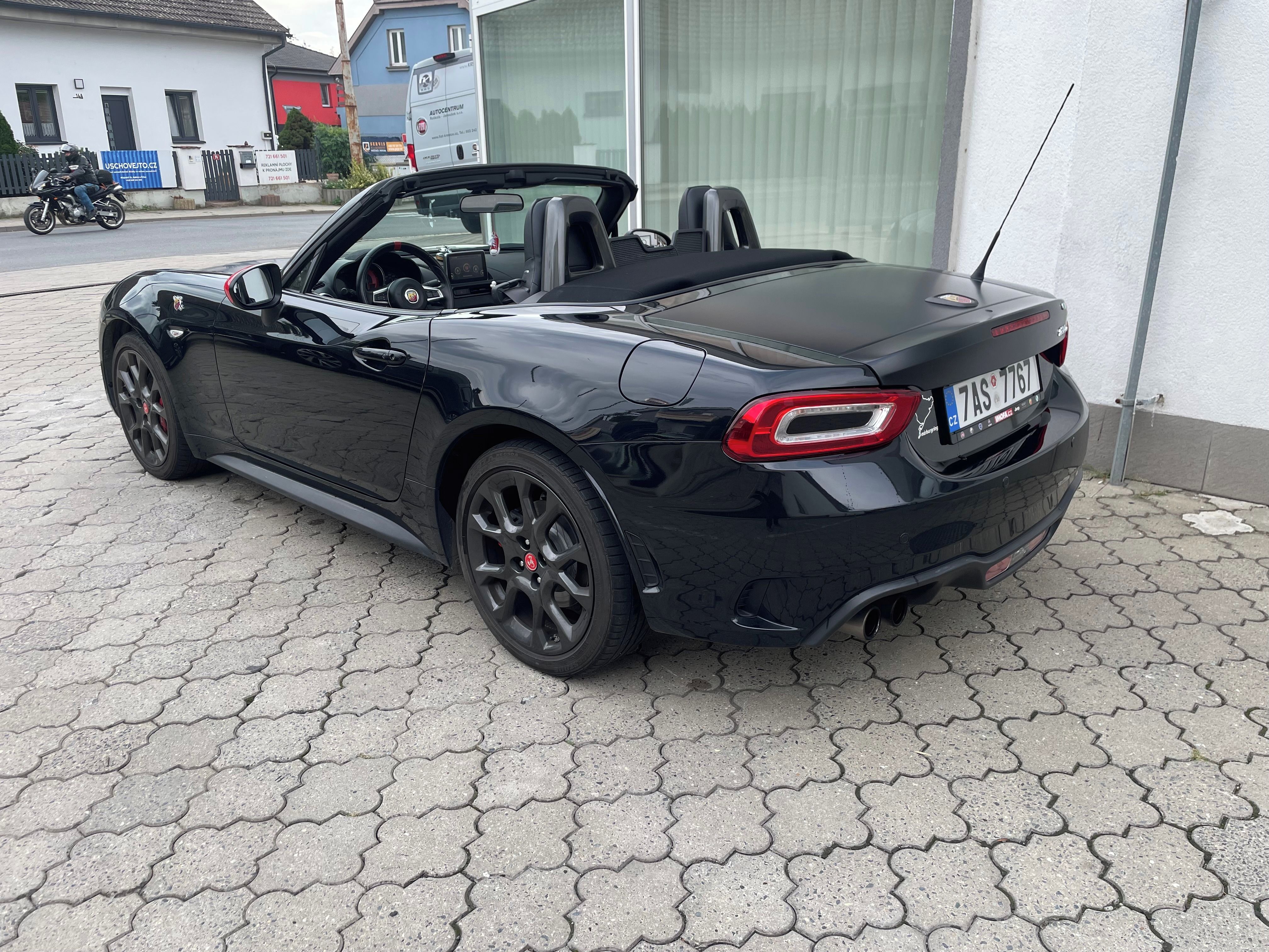 Abarth 124 Spider, 1.4 Multiair 170k AT - fotka 5