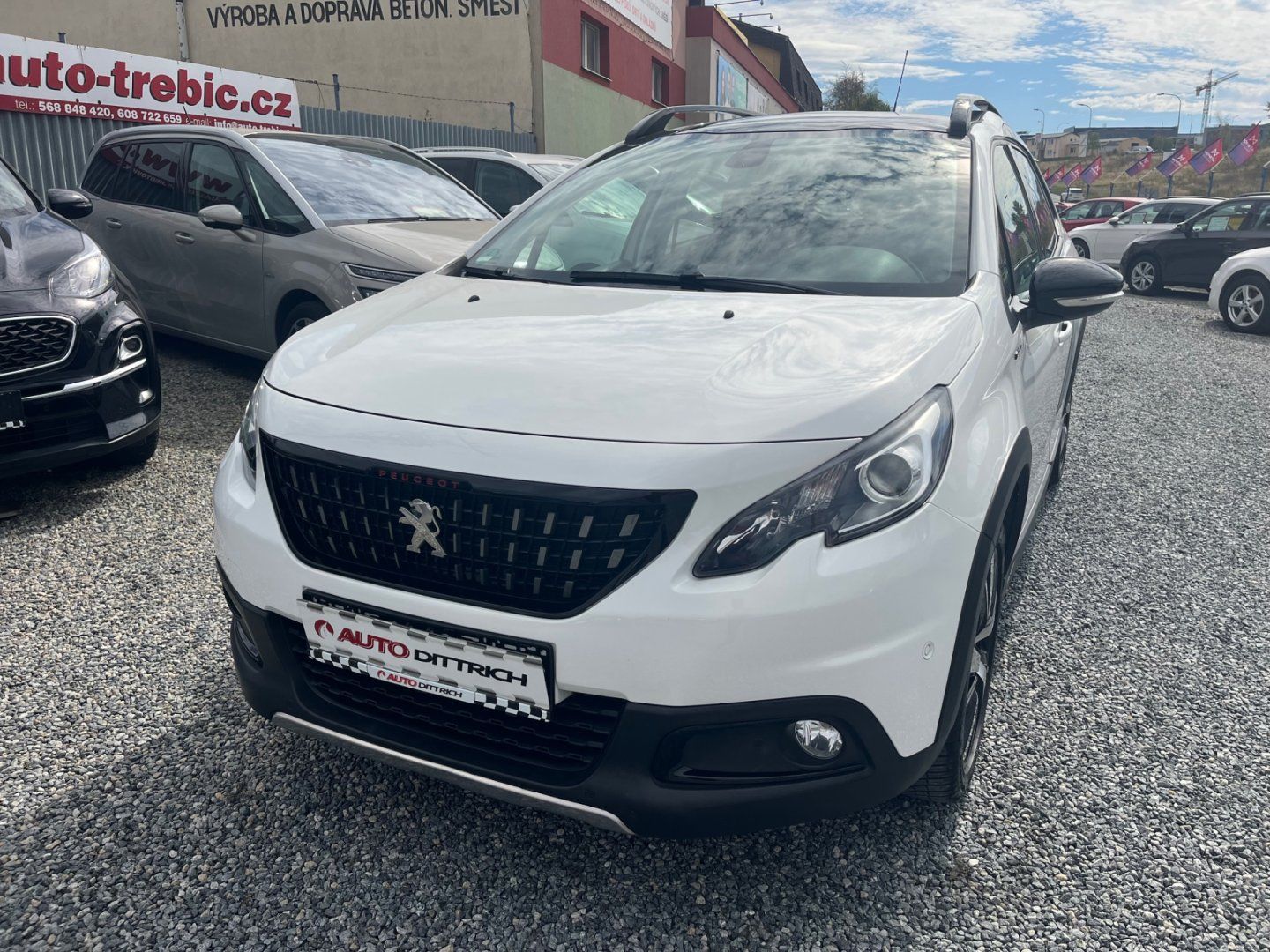 Peugeot 2008, 1.2 PT GT - fotka 2