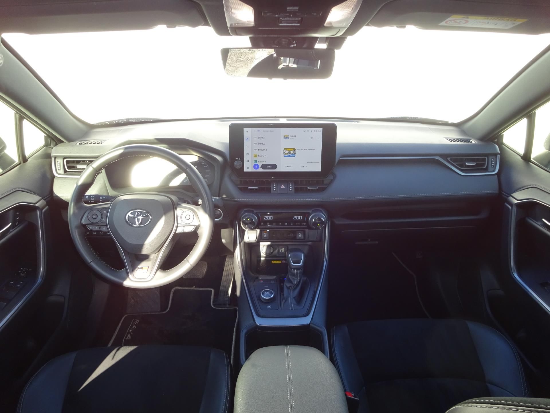 Toyota Rav4, 2.5 HSD e-CVT AWD GR-Sport - fotka 5