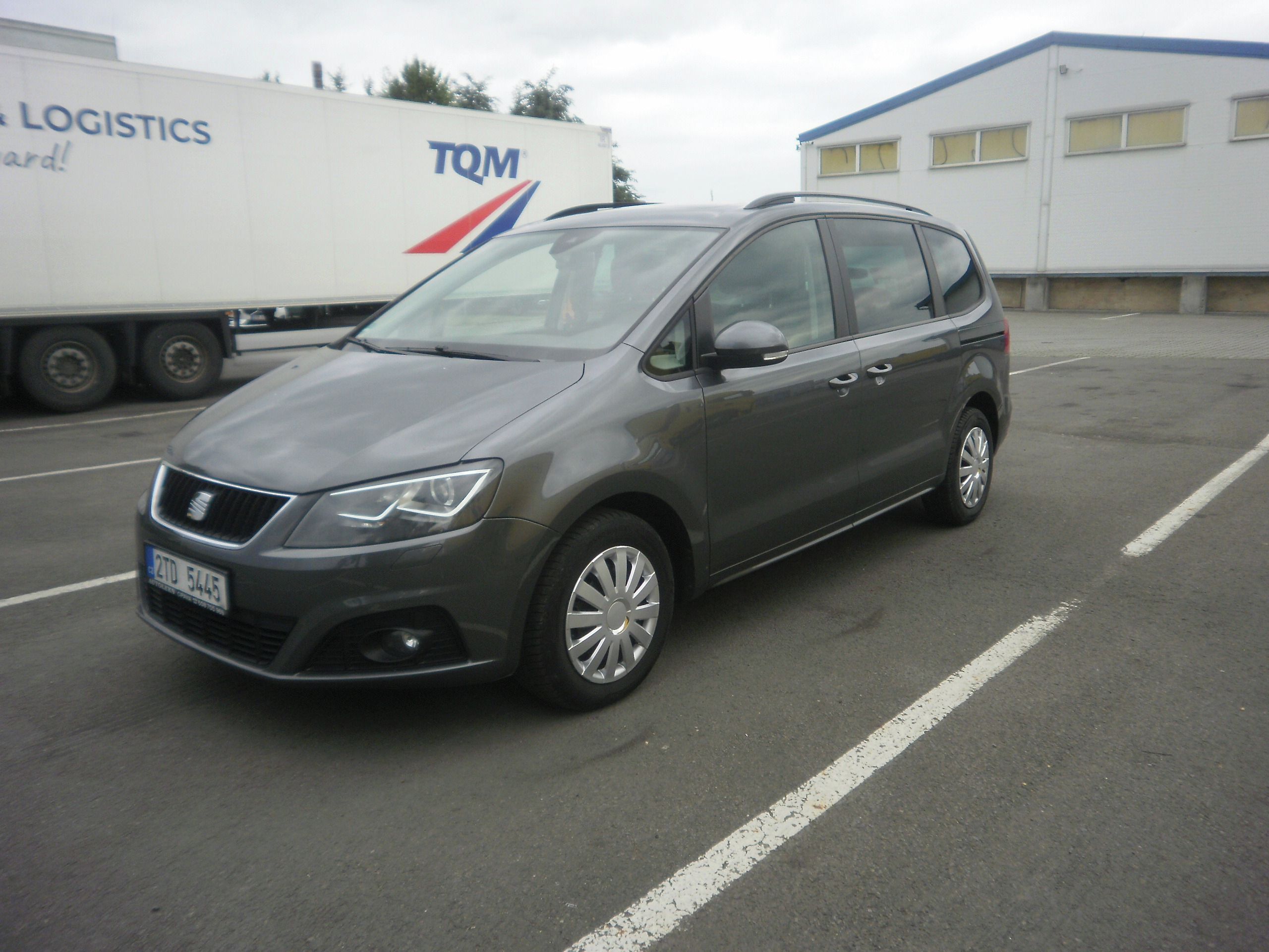 Seat Alhambra, 2.0TDI 130 KW 7 míst - fotka 2