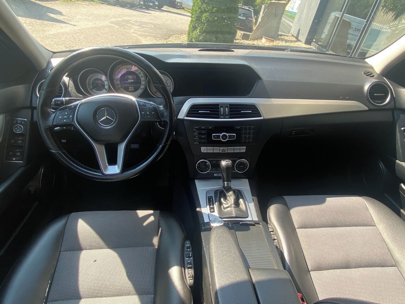 Mercedes-Benz Třídy C - fotka 6