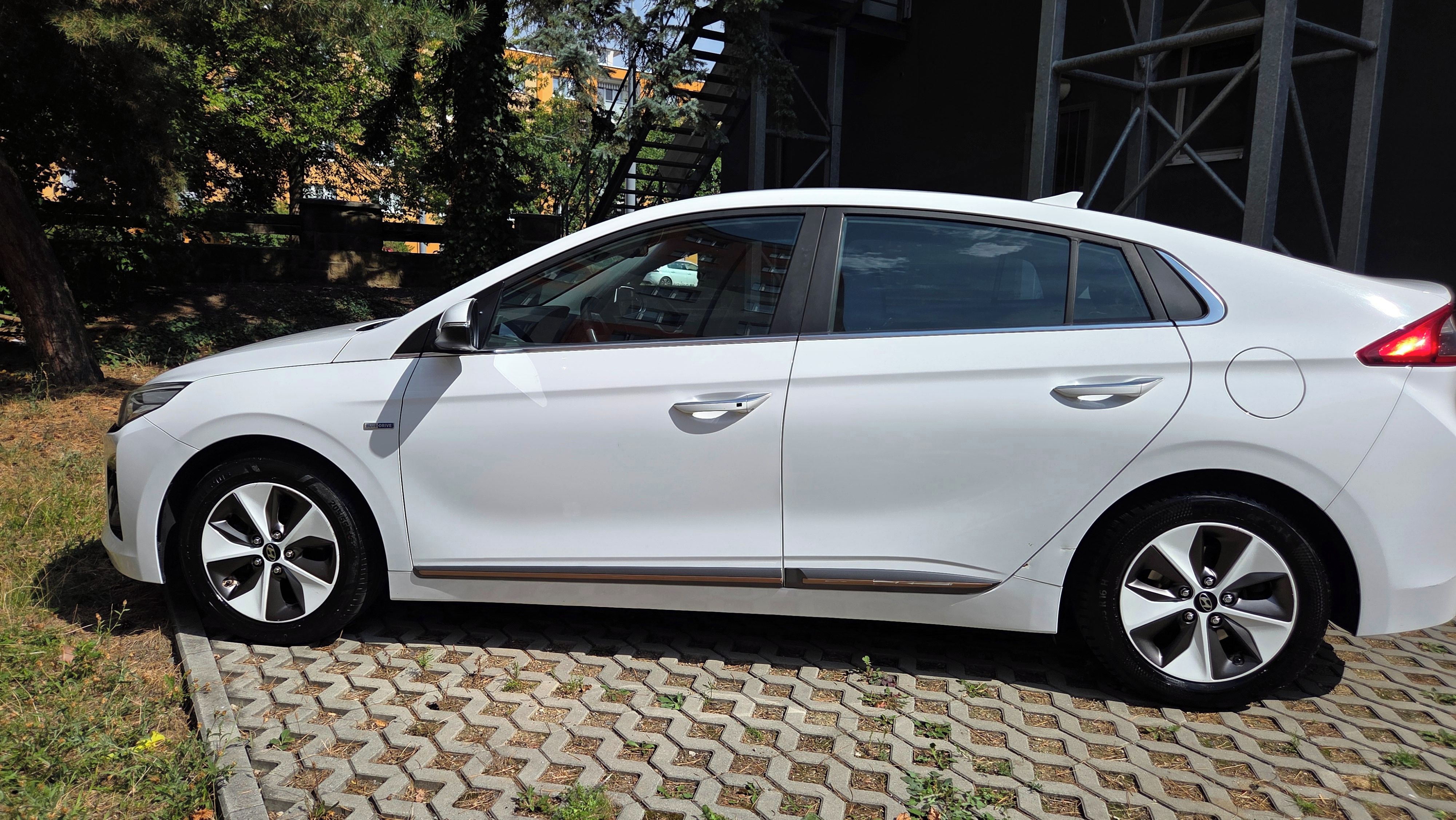 Hyundai Ioniq, Electric 28 kW