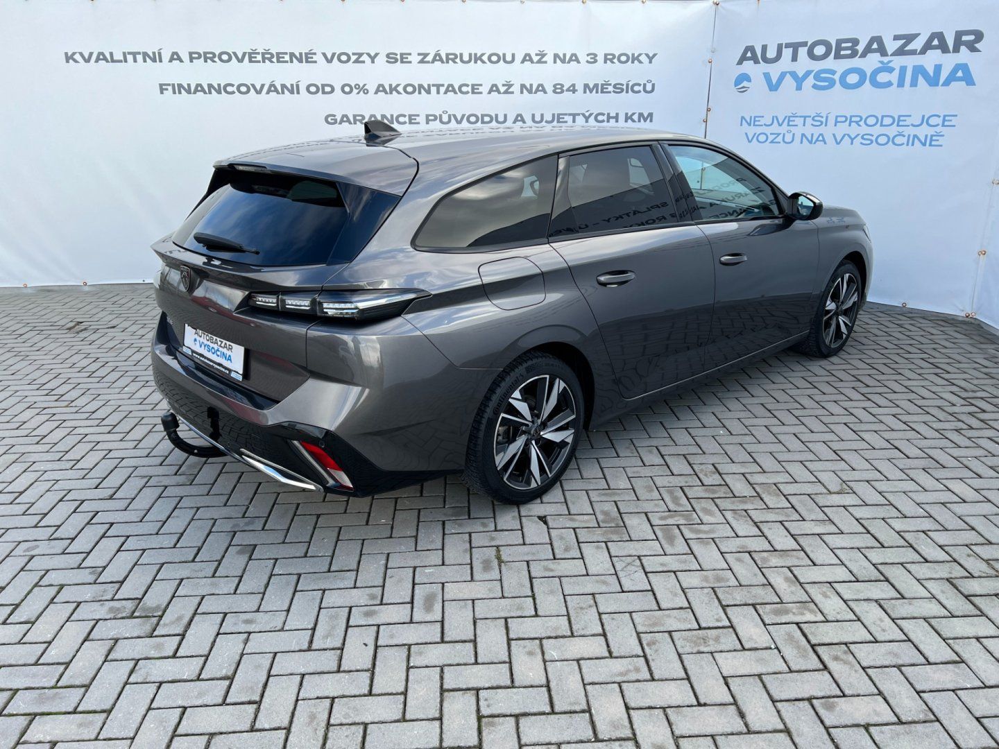 Peugeot 308, 1.2PT 96kW! Allure! Tažné! LED - fotka 4