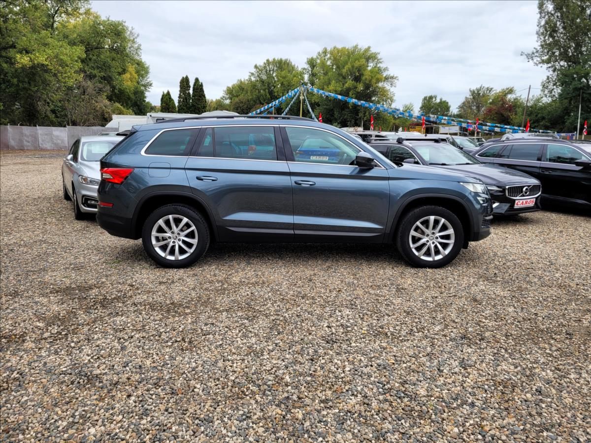 Škoda Kodiaq, 1,5 TSI,DSG,7míst,navi,výhřev - fotka 4