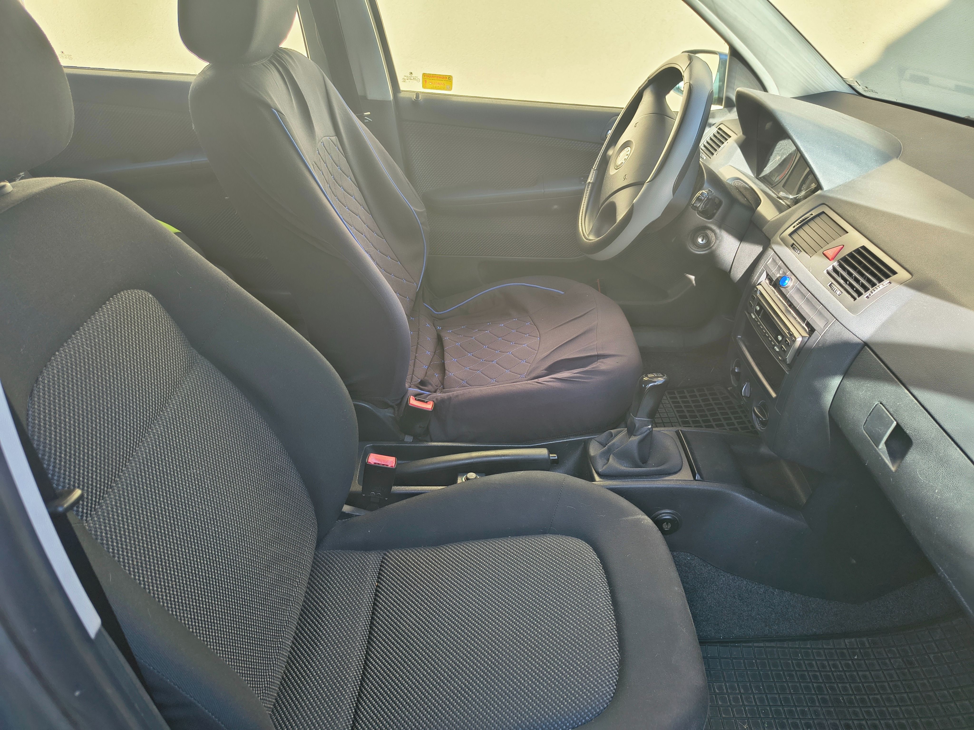 Škoda Fabia, 1,2 HTP Ambient - fotka 6