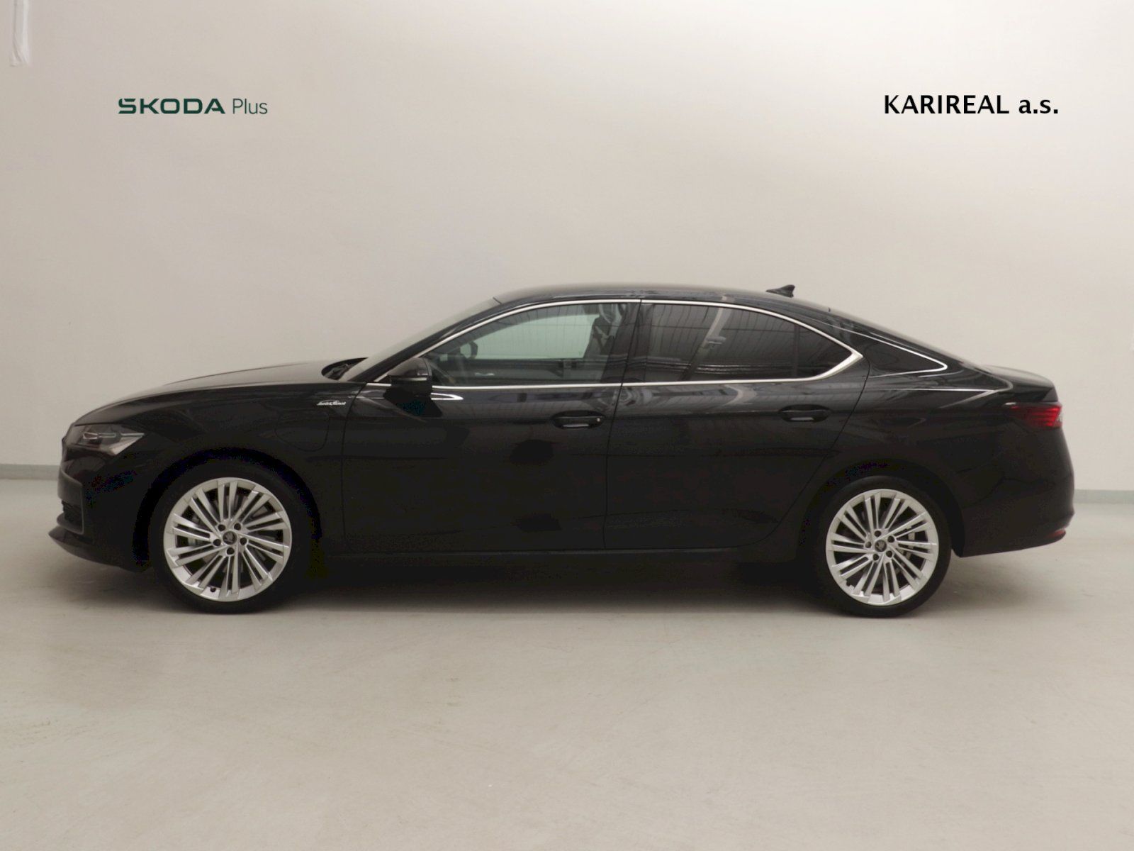 Škoda Superb, TSI iV 150kW DSG L&K - fotka 3