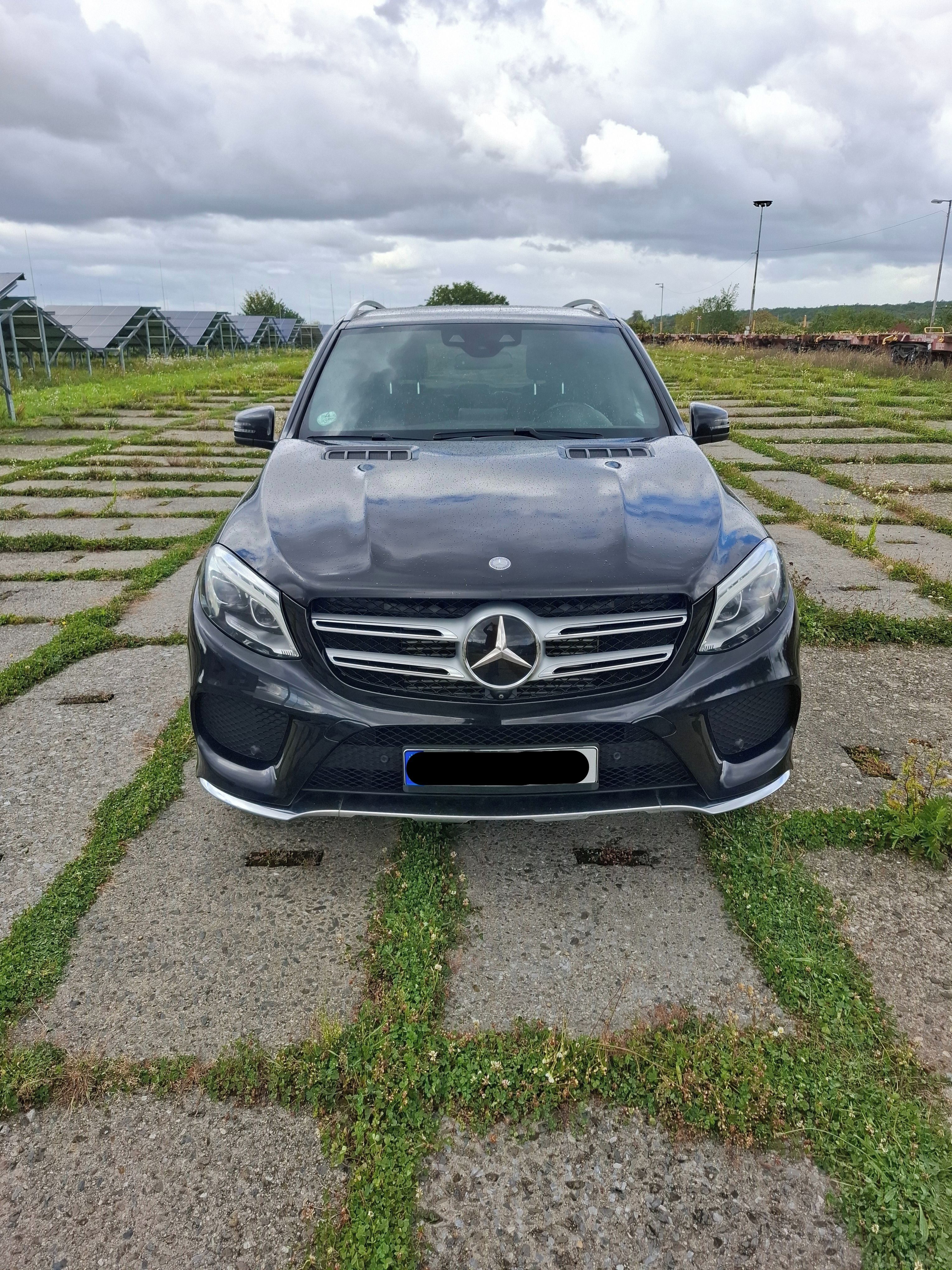 Mercedes-Benz GLE, Mercedes-Benz GLE 350 D 4MATIC - fotka 3