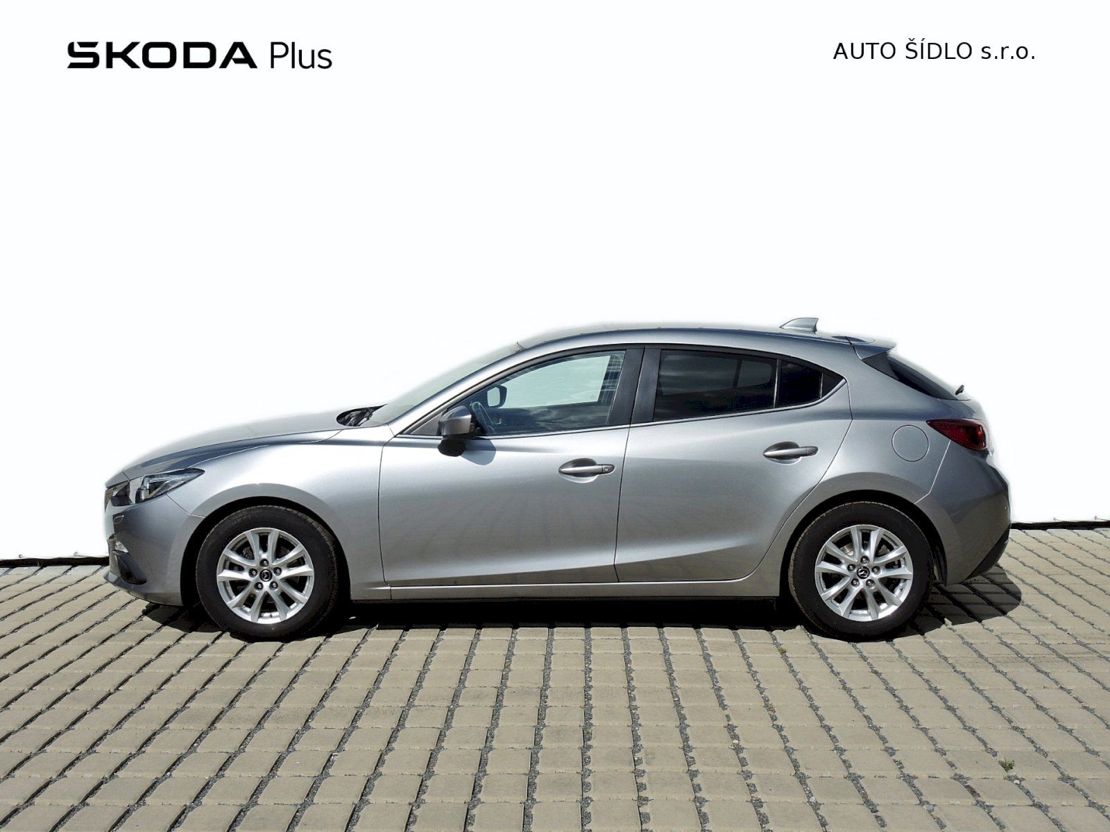 Mazda 3, 1.5i 74kW Skyactiv - fotka 3