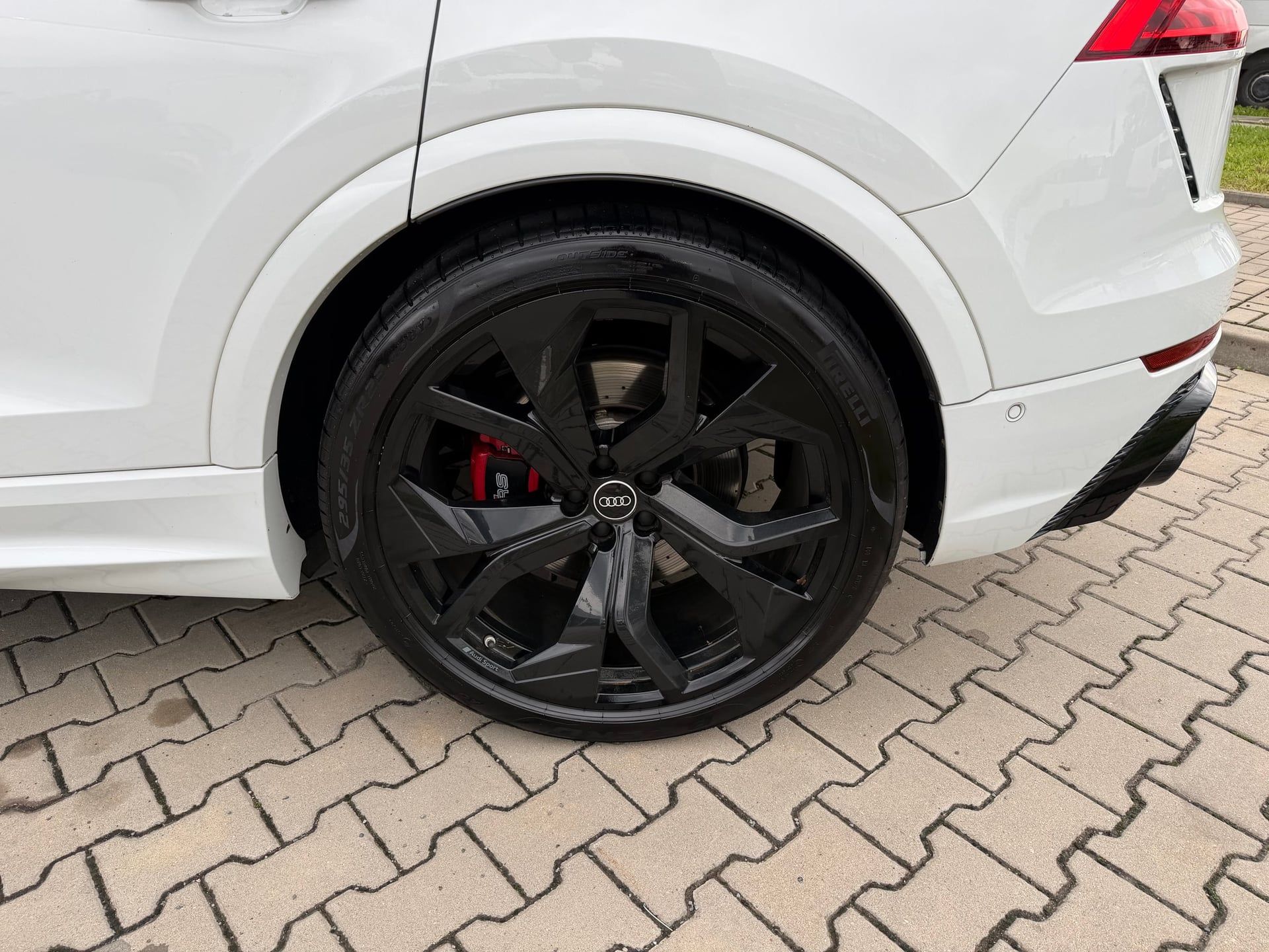 Audi RS Q8, 4.0 TFSI quattro/ČR-1.maj/DPH - fotka 5