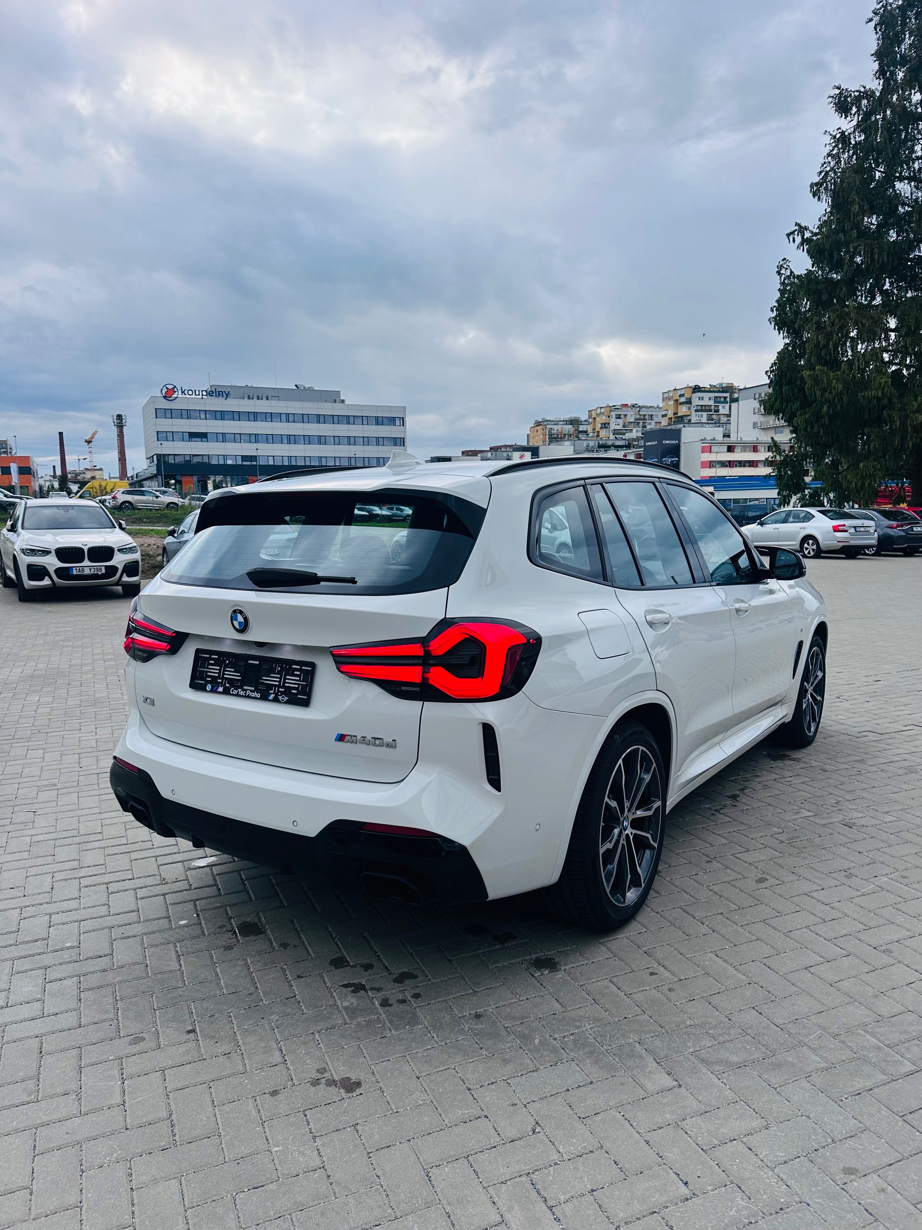 BMW X3, 250 kWt 340 koní - fotka 3