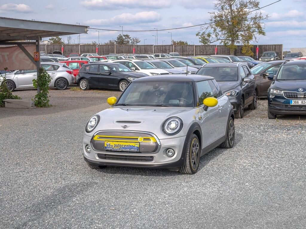 Mini Cooper, ČR SE NAVI H/K – SOH 100%
