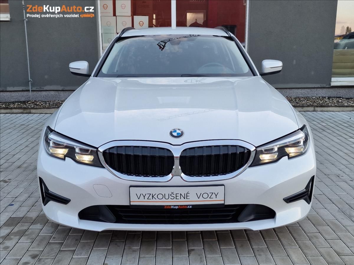 BMW Řada 3, 318d 110kW Touring,ČR,1.Maj. - fotka 4