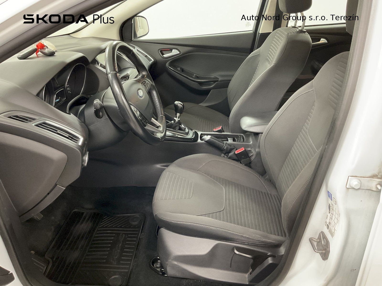 Ford Focus, 3. gen Titanium 1.5 EcoBoost - fotka 5