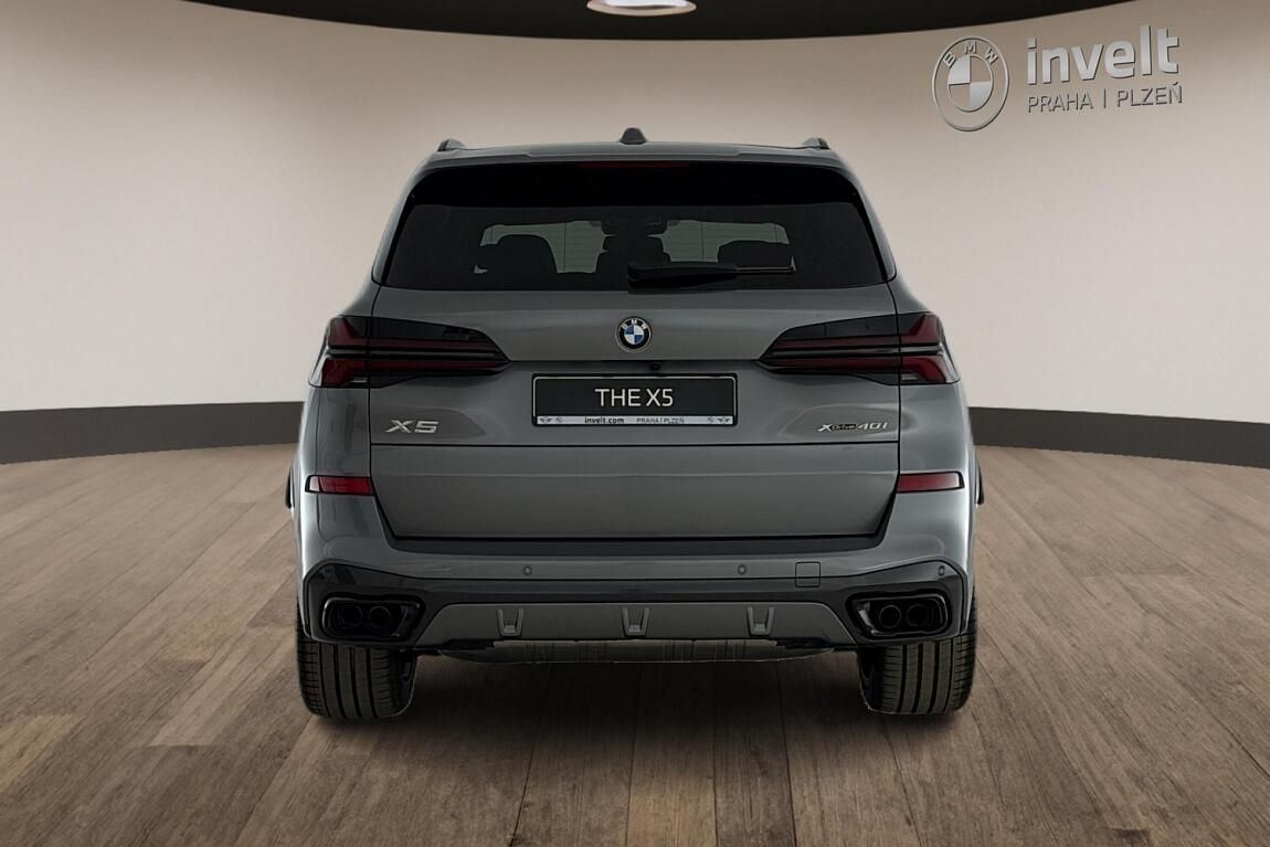 BMW X5, xDrive40i - fotka 4