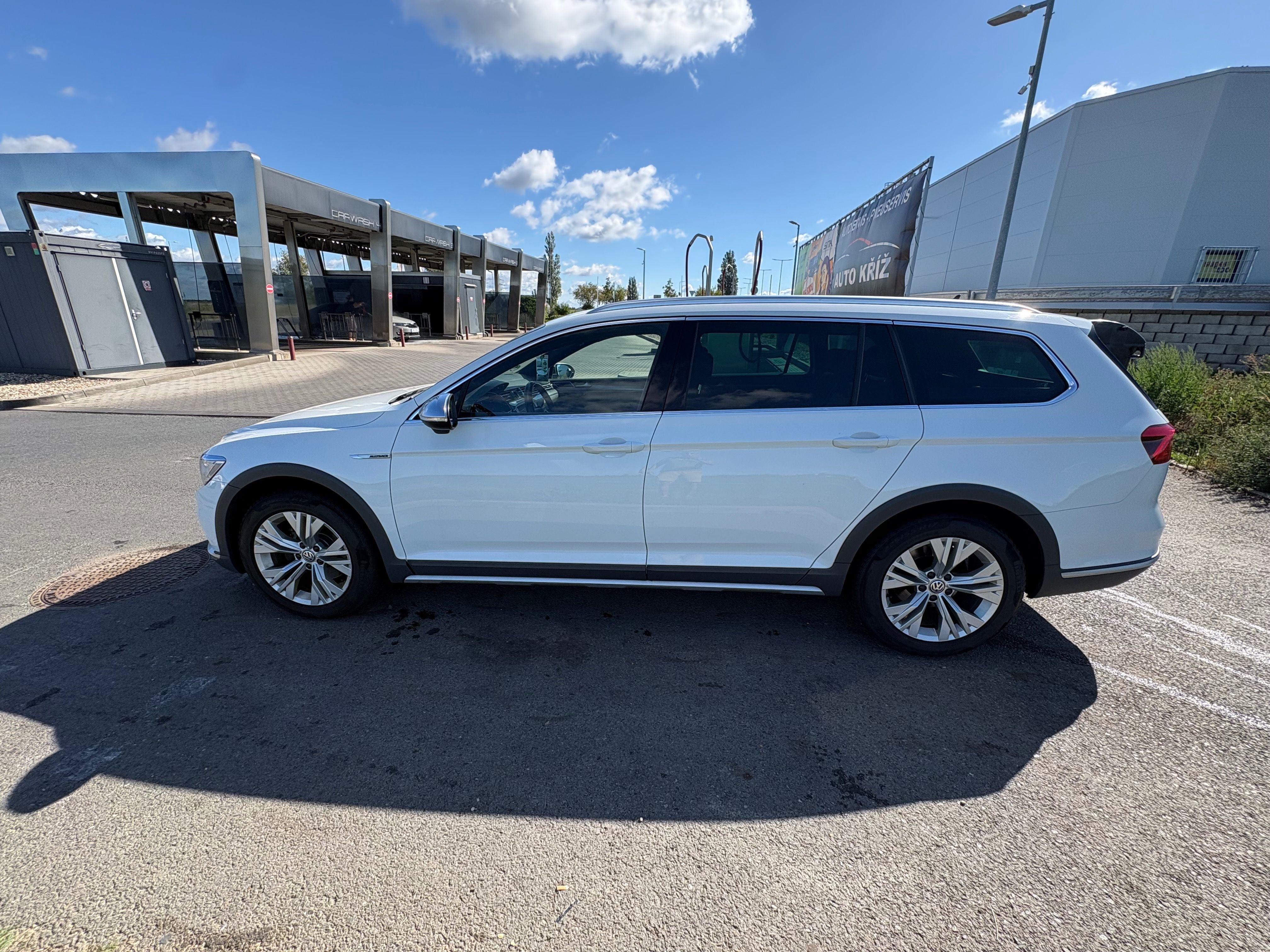 Volkswagen Passat, VW Passat Alltrack 140 kW - fotka 2